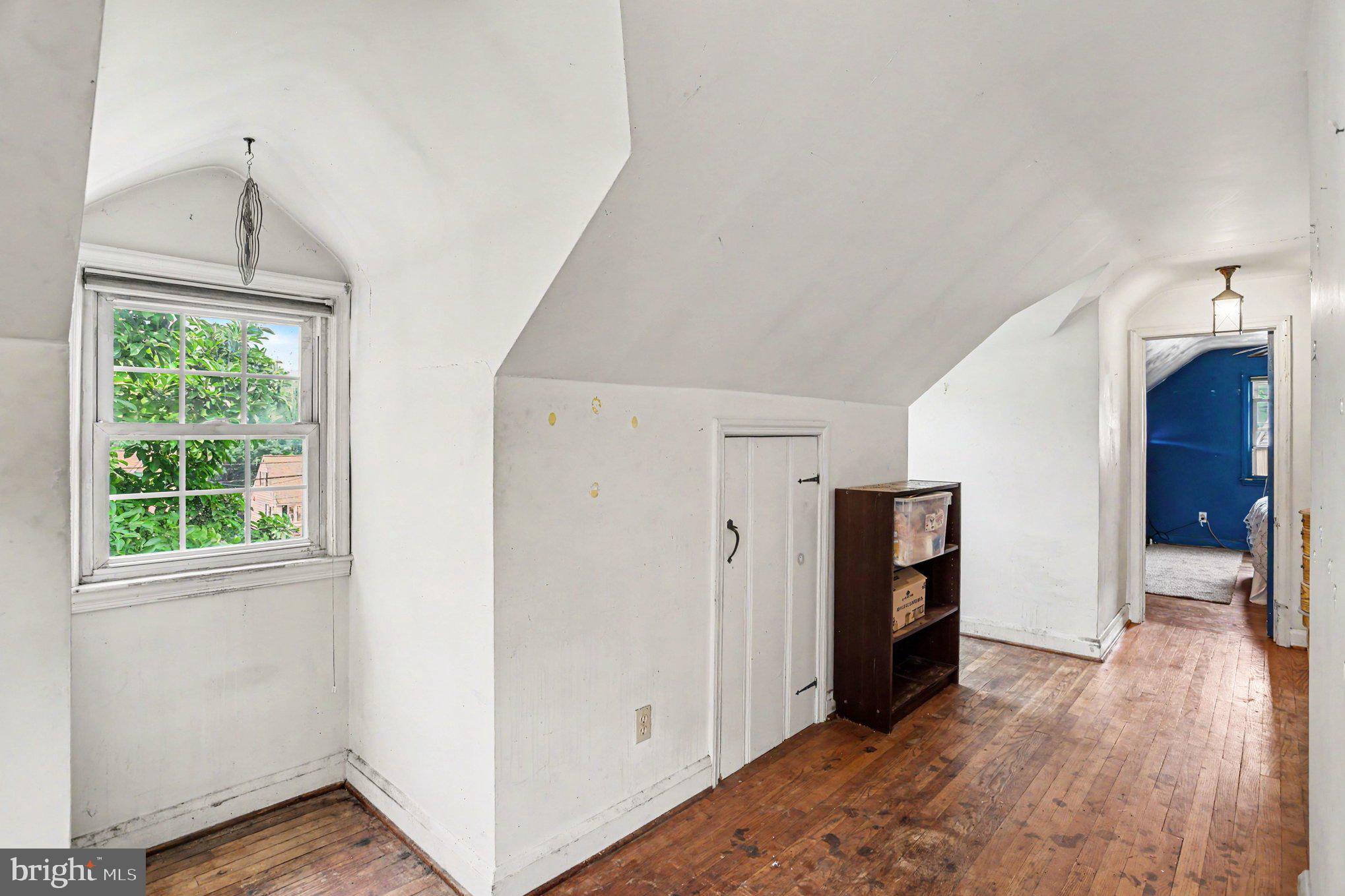 EAST KENWOOD PARK - Residential