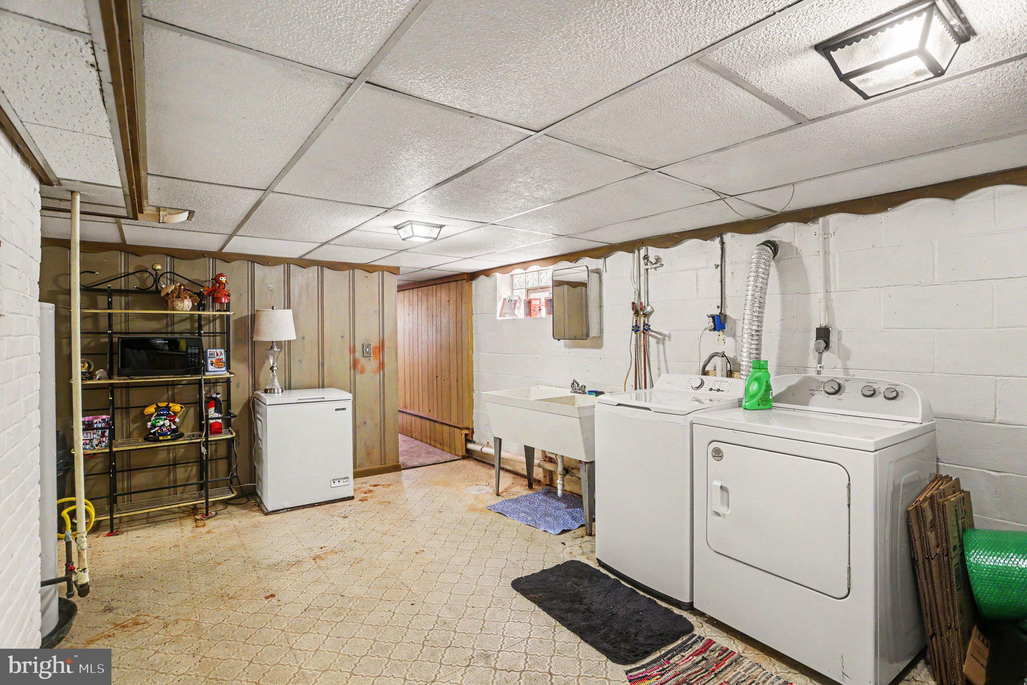 EAST KENWOOD PARK - Residential