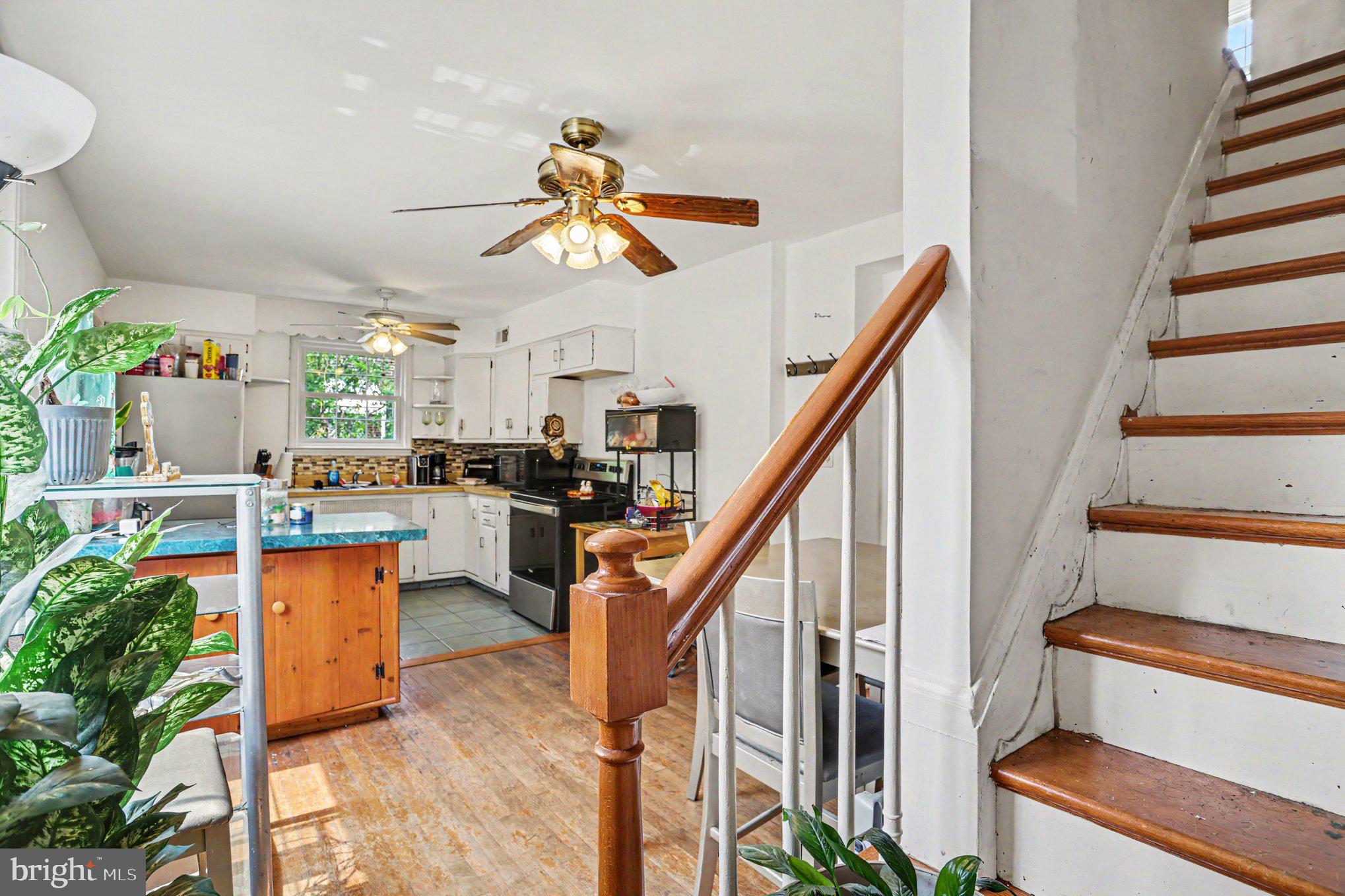 EAST KENWOOD PARK - Residential