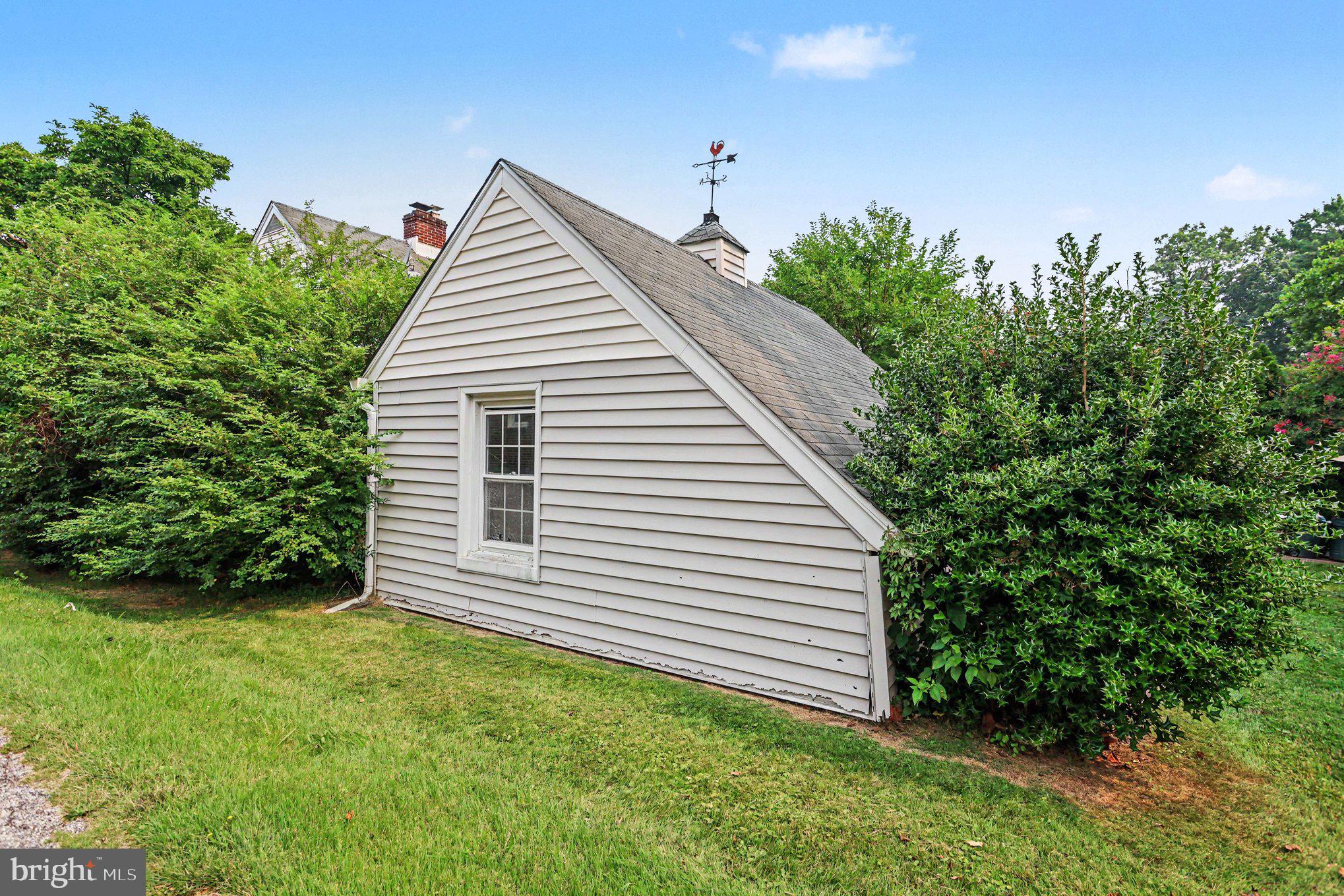 EAST KENWOOD PARK - Residential