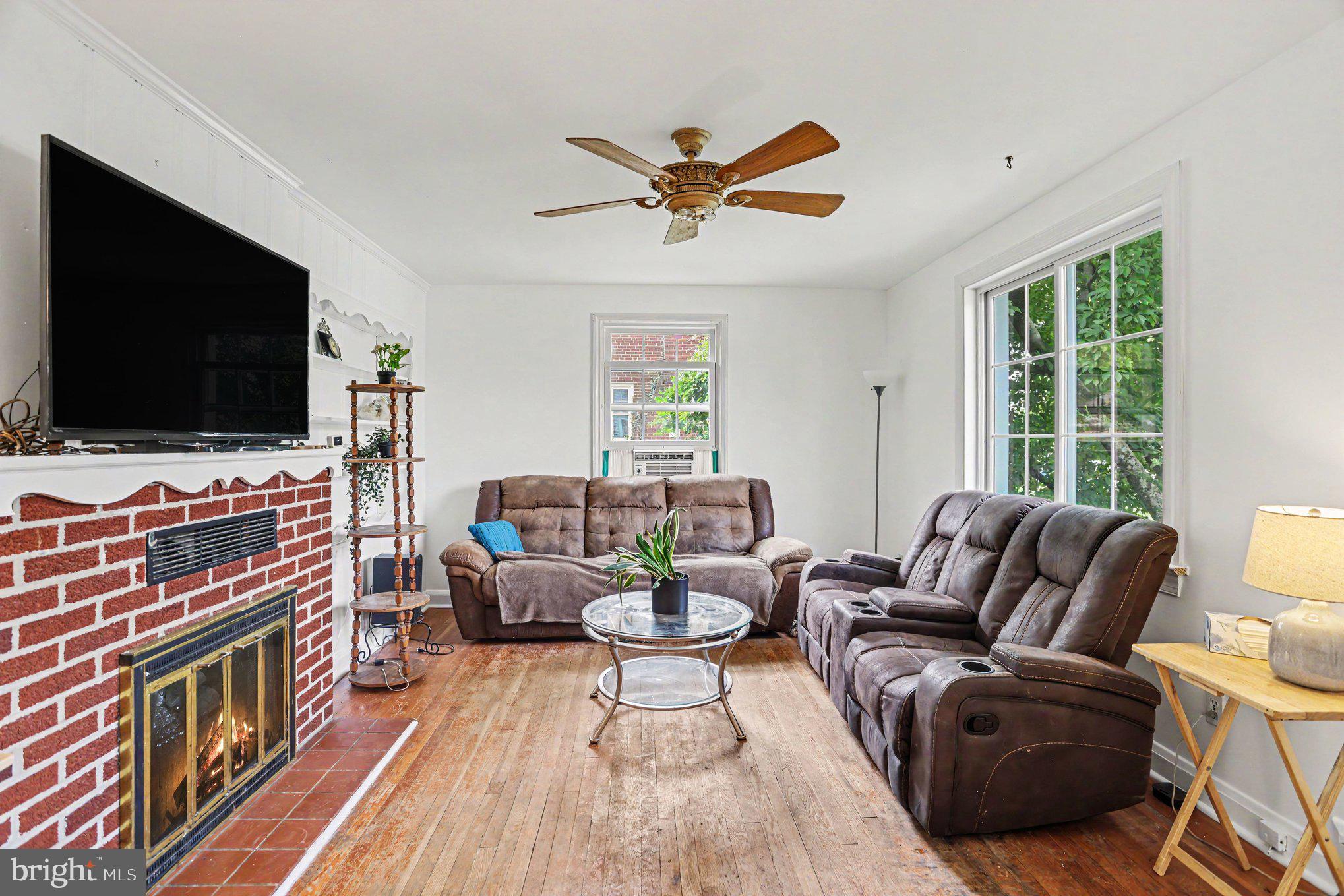 EAST KENWOOD PARK - Residential