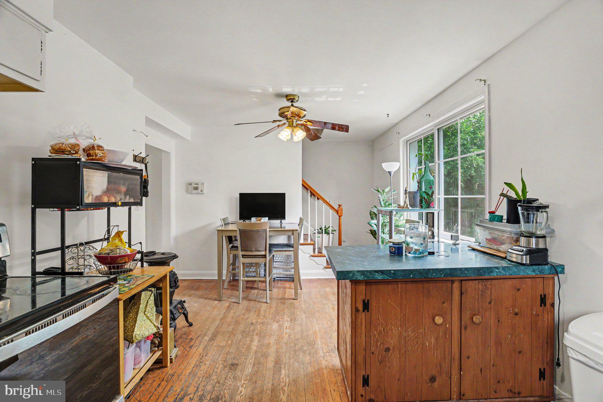 EAST KENWOOD PARK - Residential