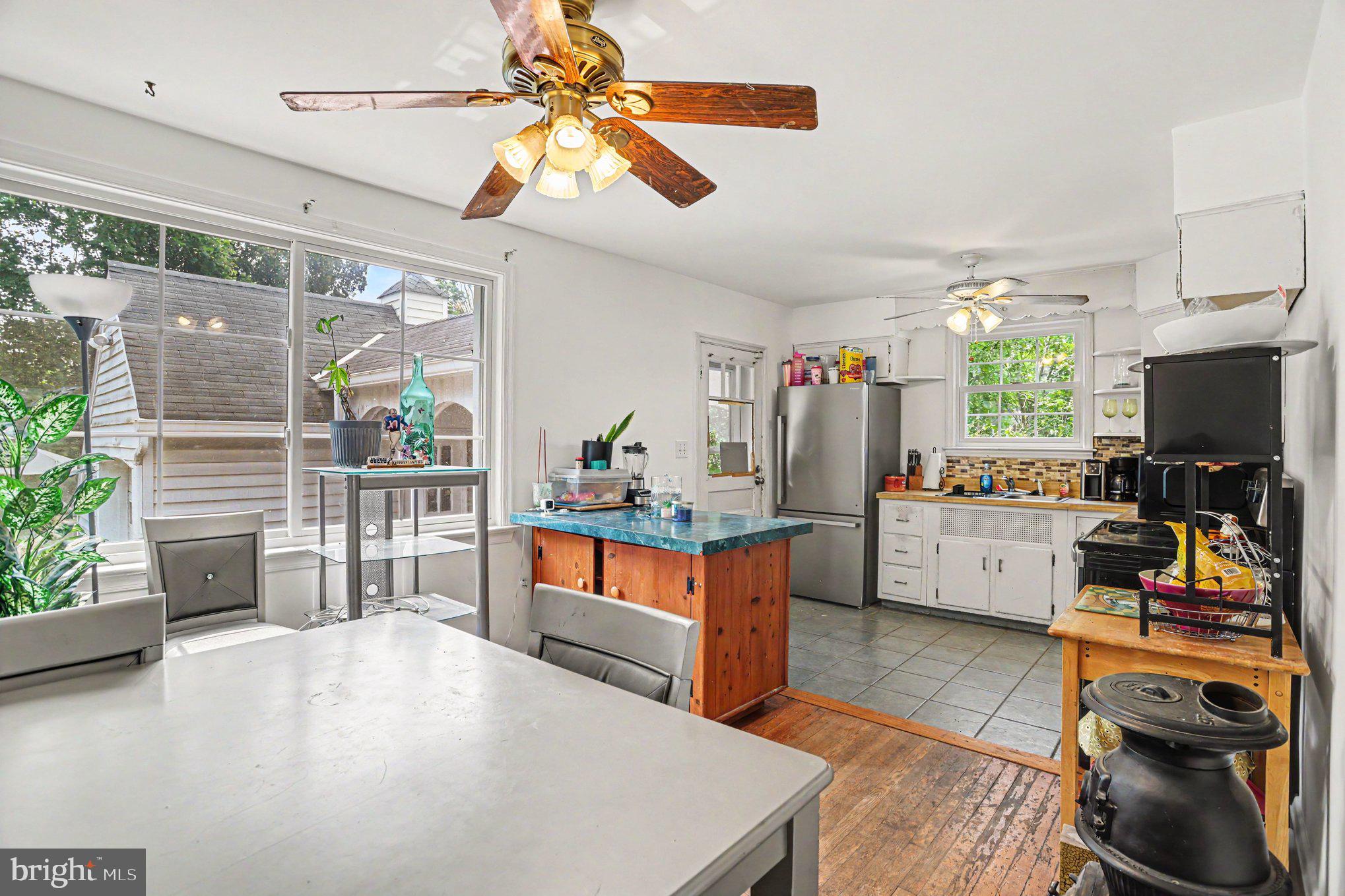 EAST KENWOOD PARK - Residential