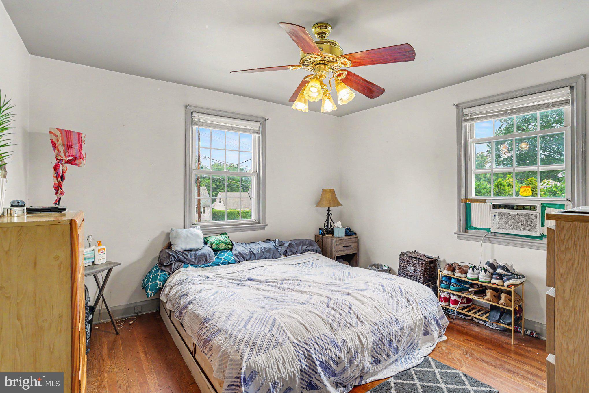 EAST KENWOOD PARK - Residential
