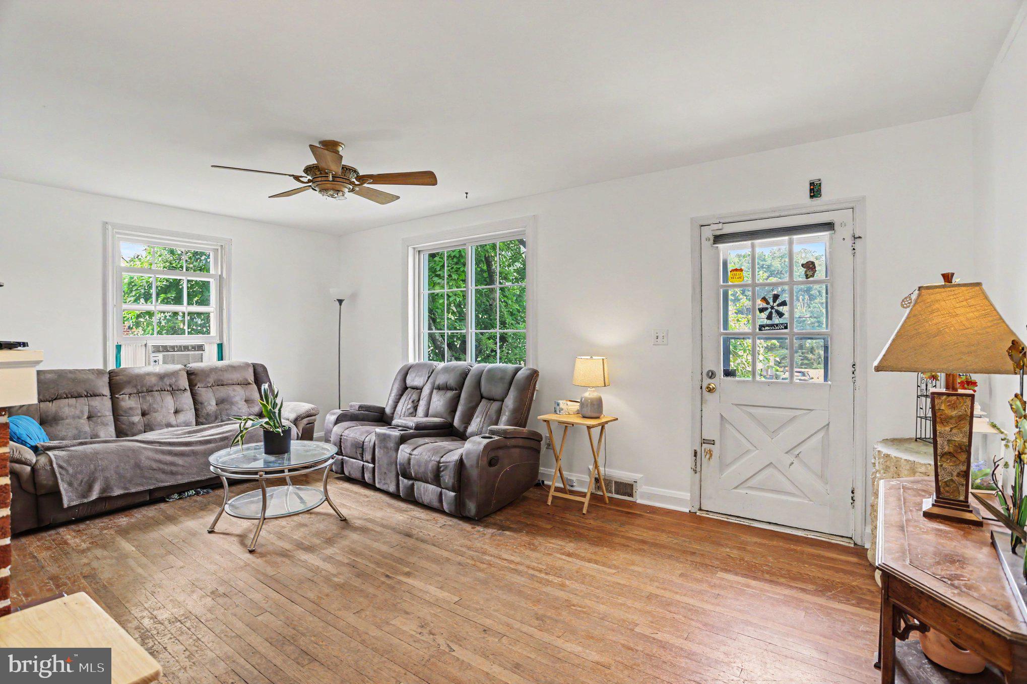EAST KENWOOD PARK - Residential