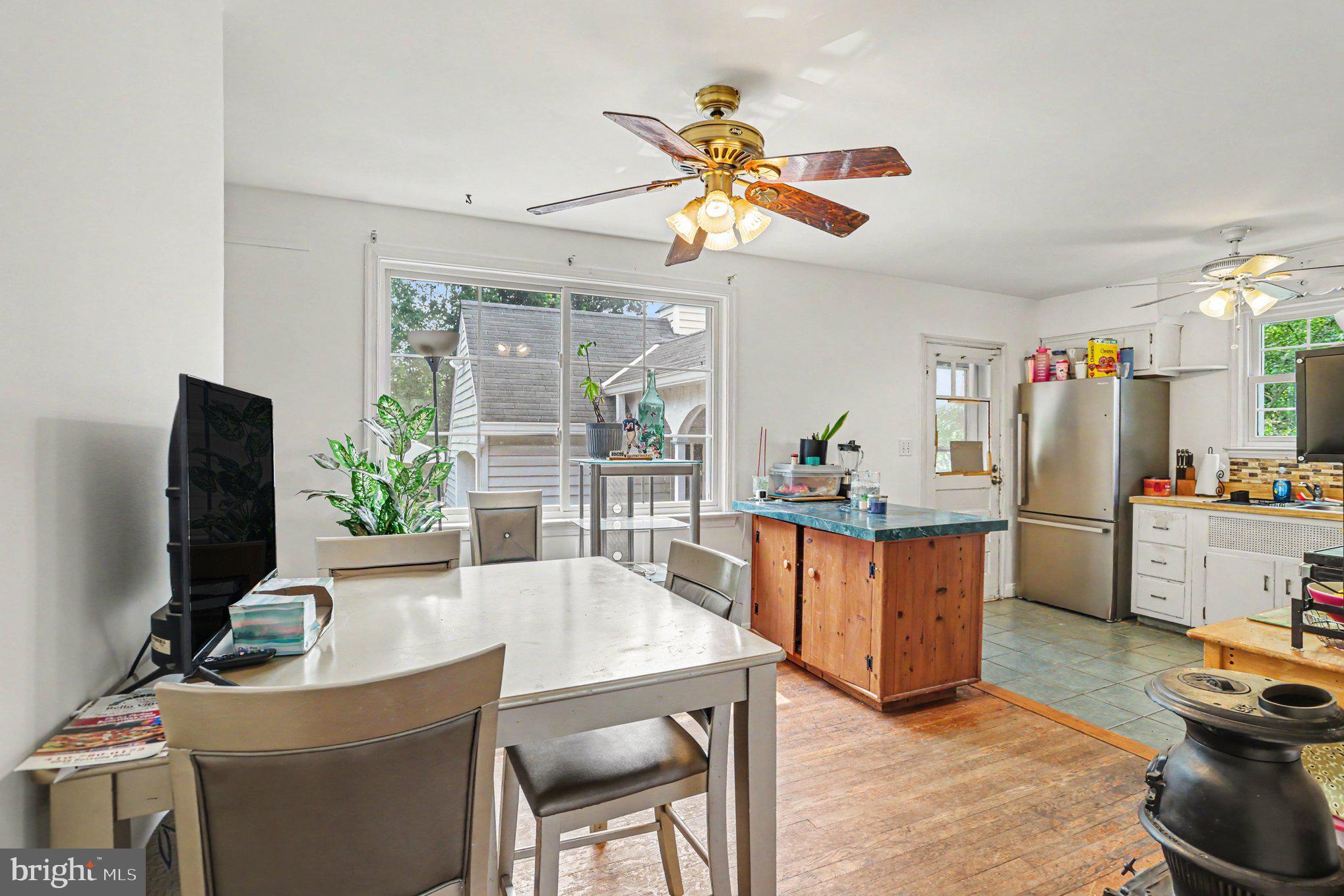 EAST KENWOOD PARK - Residential