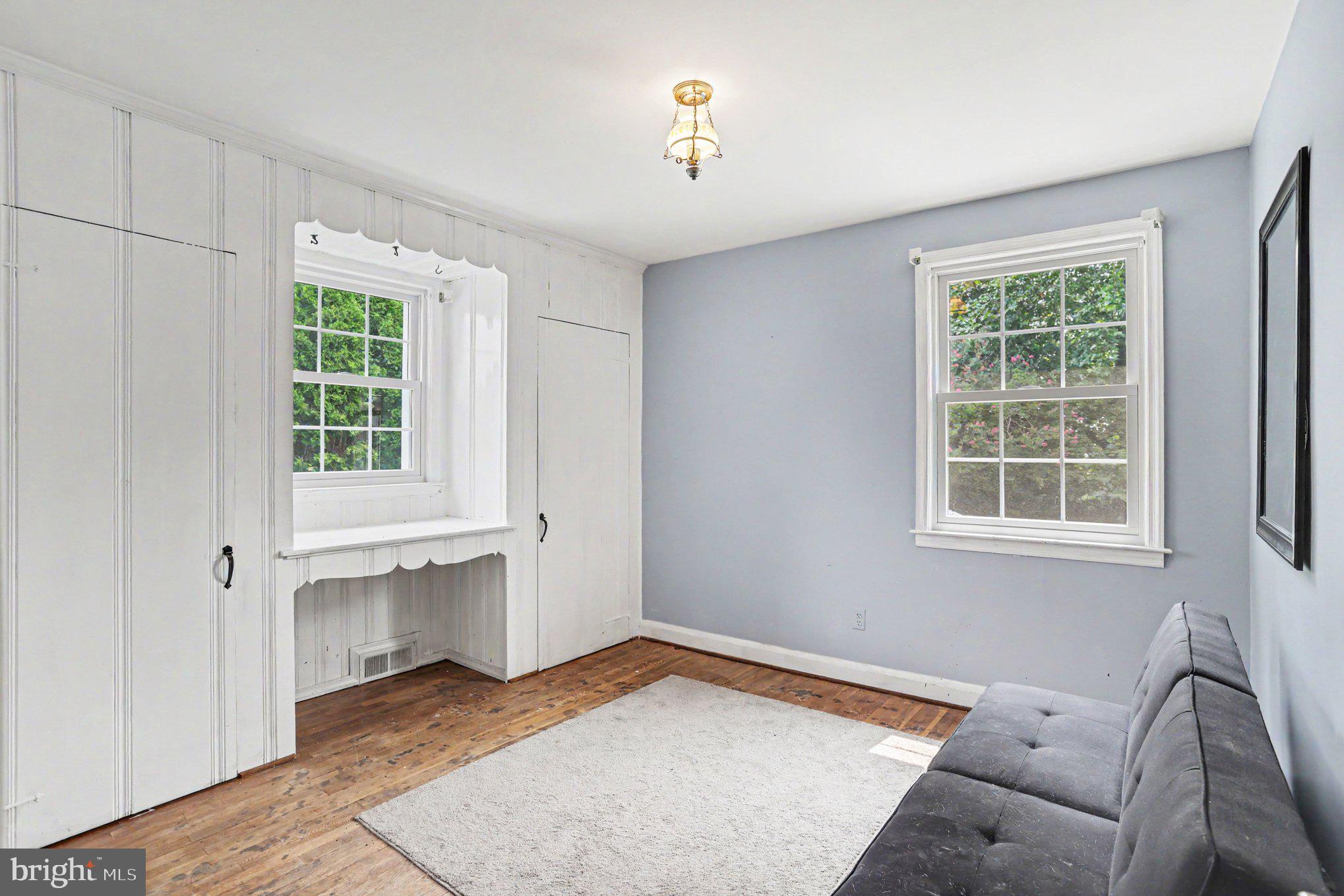 EAST KENWOOD PARK - Residential