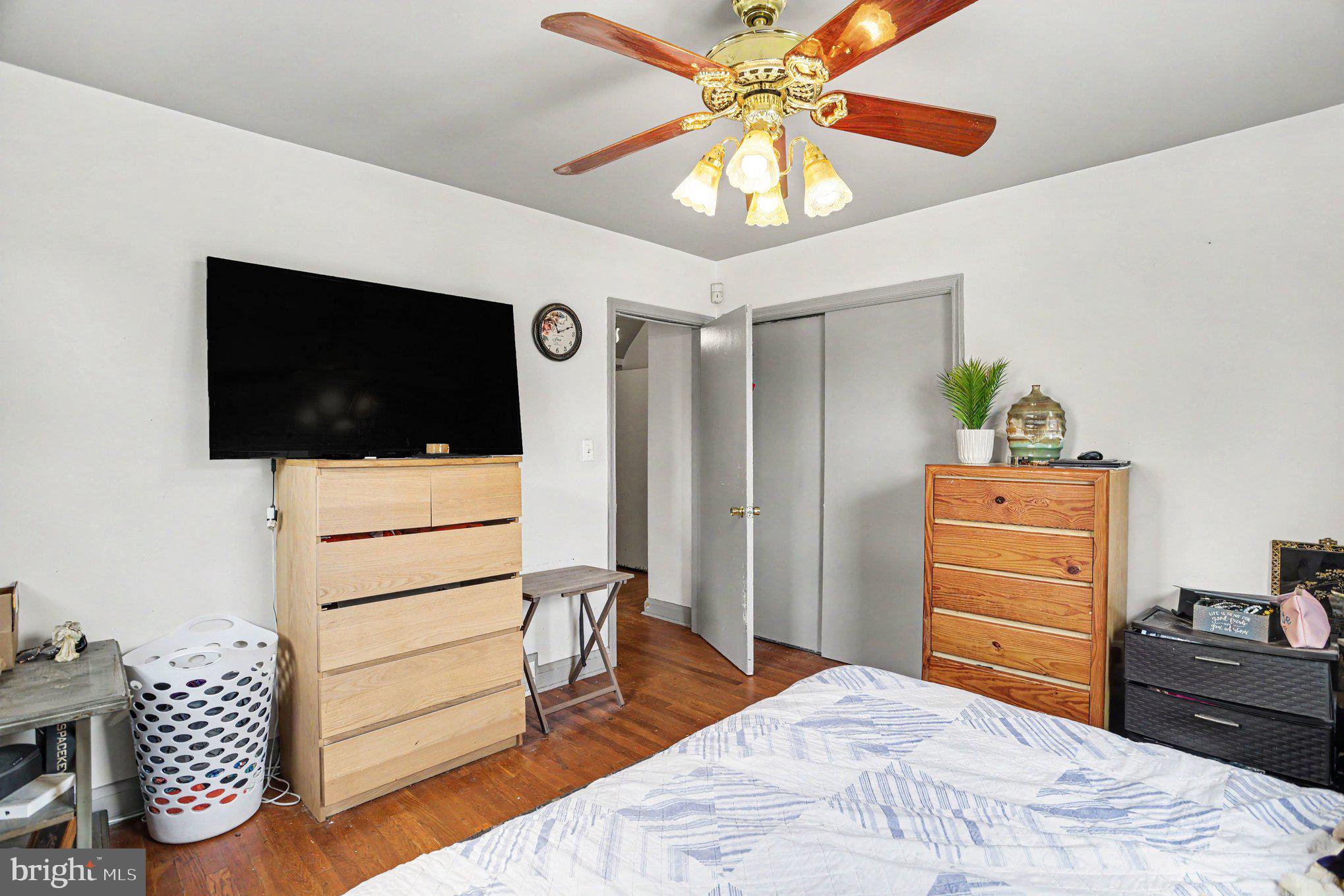 EAST KENWOOD PARK - Residential