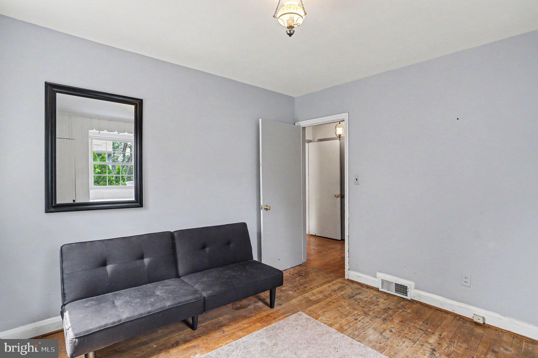 EAST KENWOOD PARK - Residential