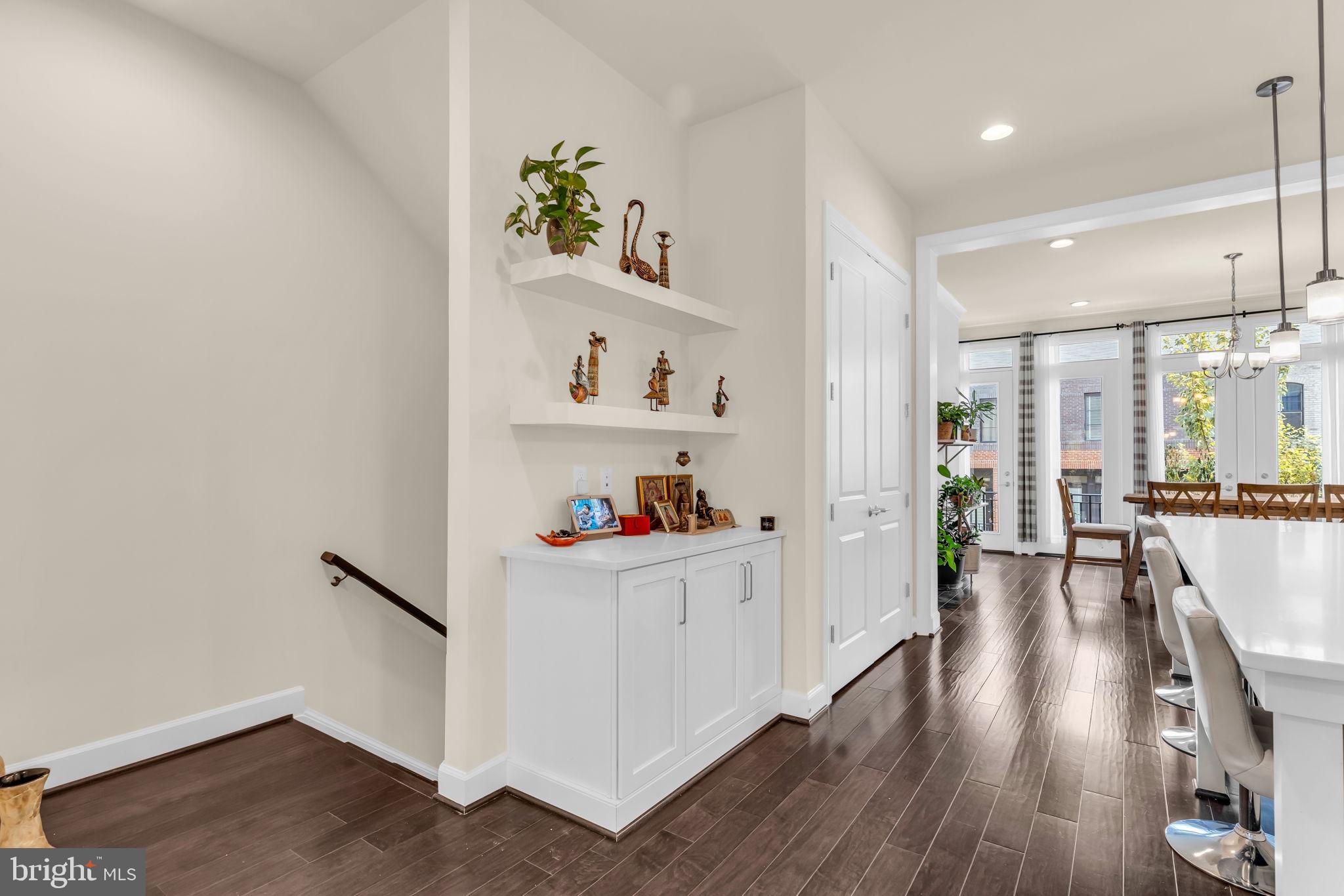 BRAMBLETON TOWN CENTER - Residential