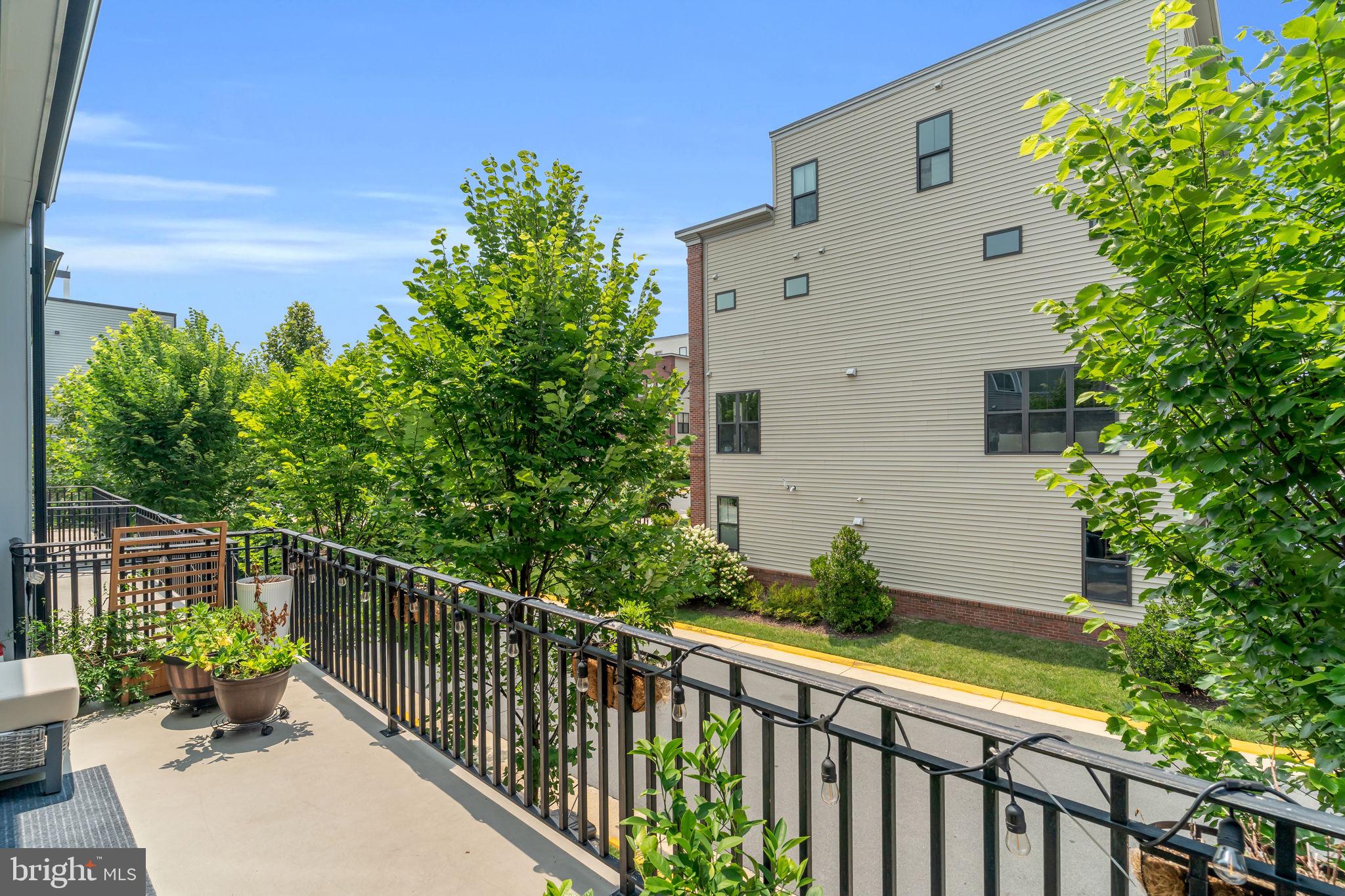 BRAMBLETON TOWN CENTER - Residential