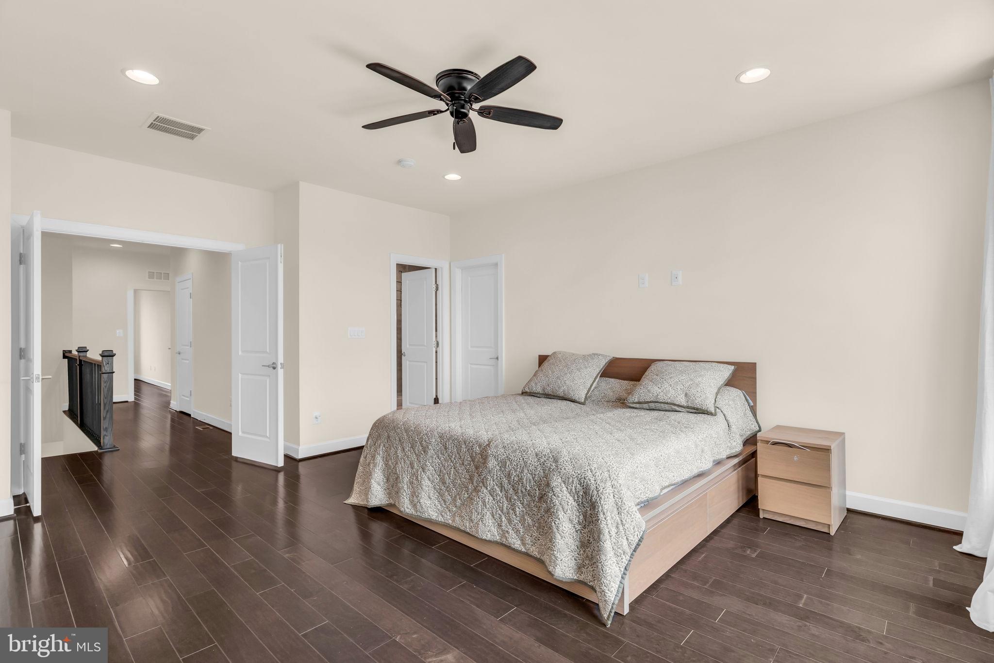 BRAMBLETON TOWN CENTER - Residential
