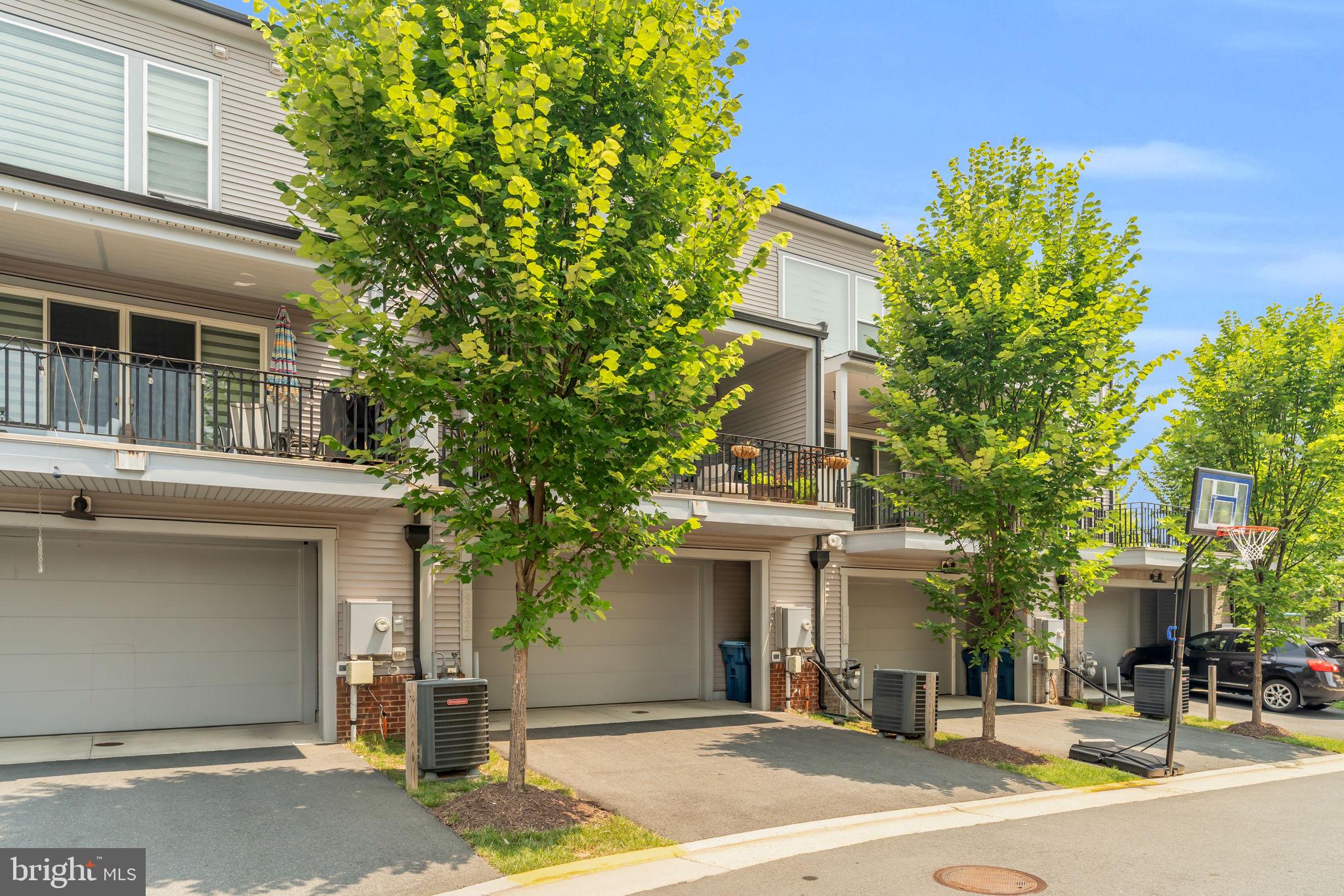 BRAMBLETON TOWN CENTER - Residential