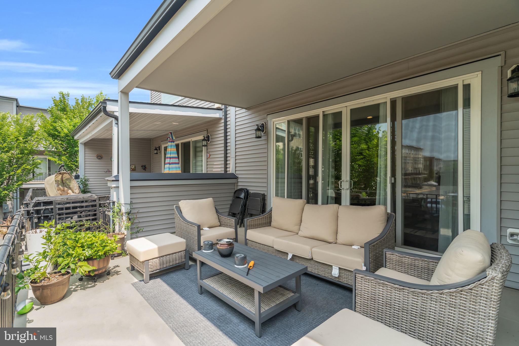 BRAMBLETON TOWN CENTER - Residential