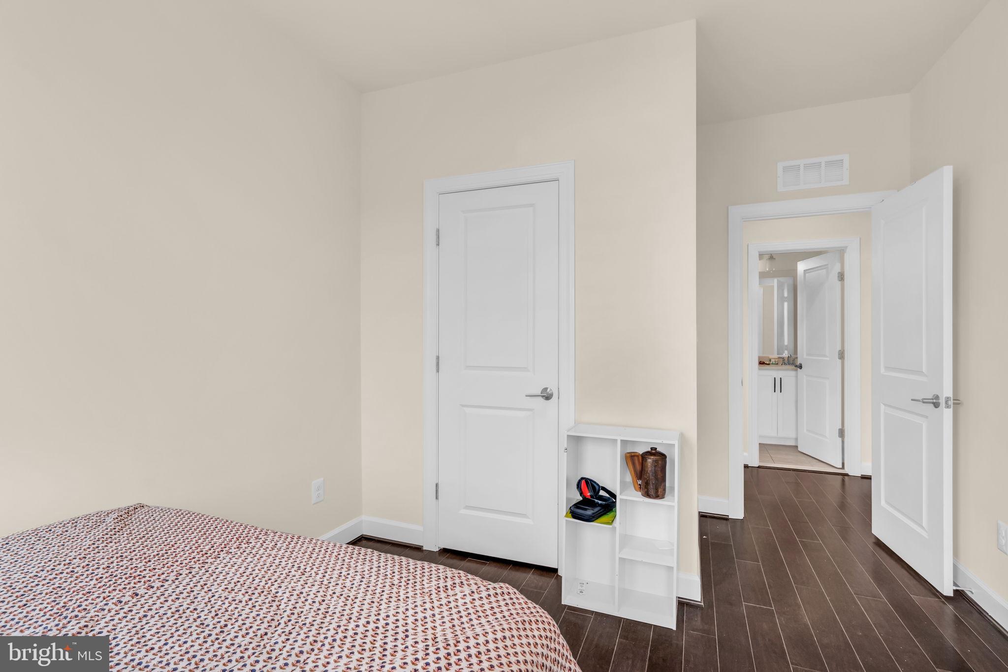 BRAMBLETON TOWN CENTER - Residential