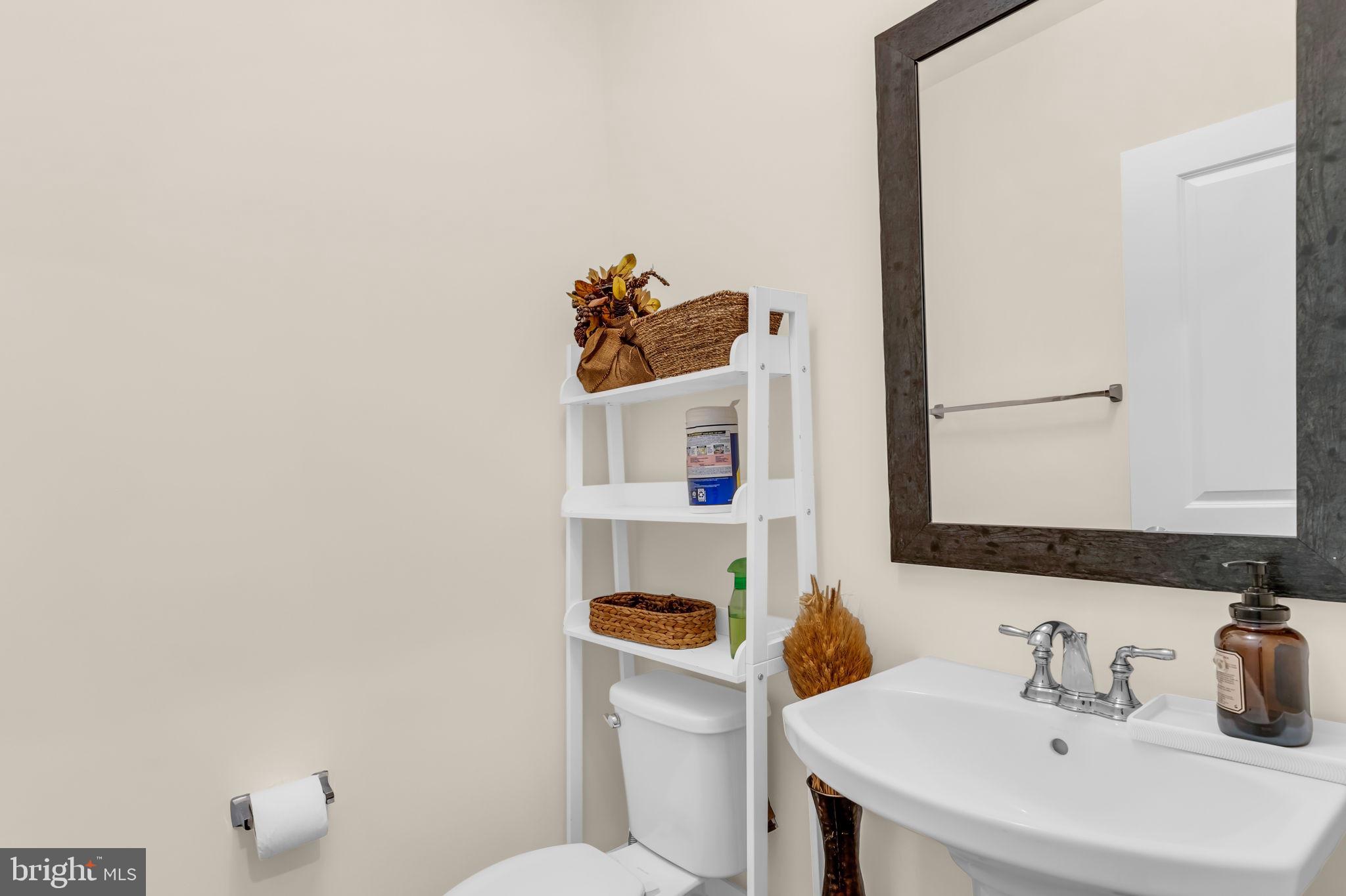 BRAMBLETON TOWN CENTER - Residential