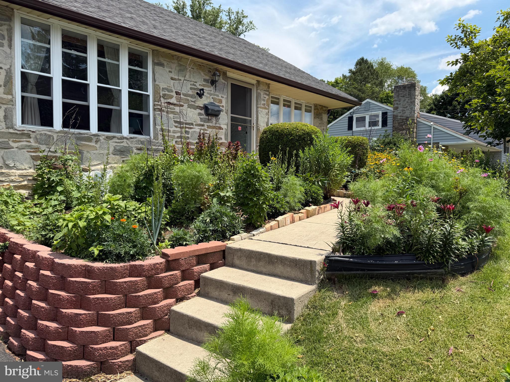 DRESHER WOODS - Residential