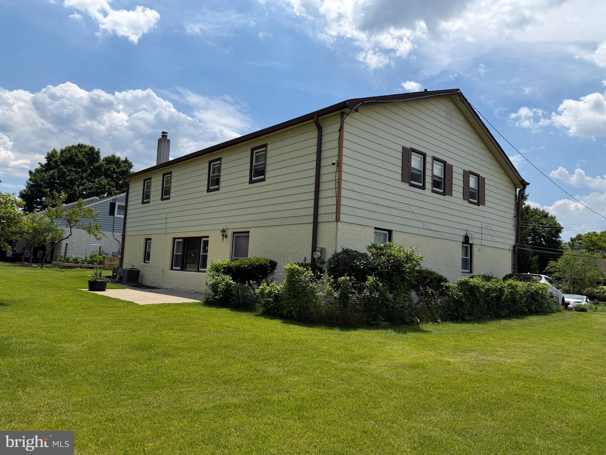 DRESHER WOODS - Residential