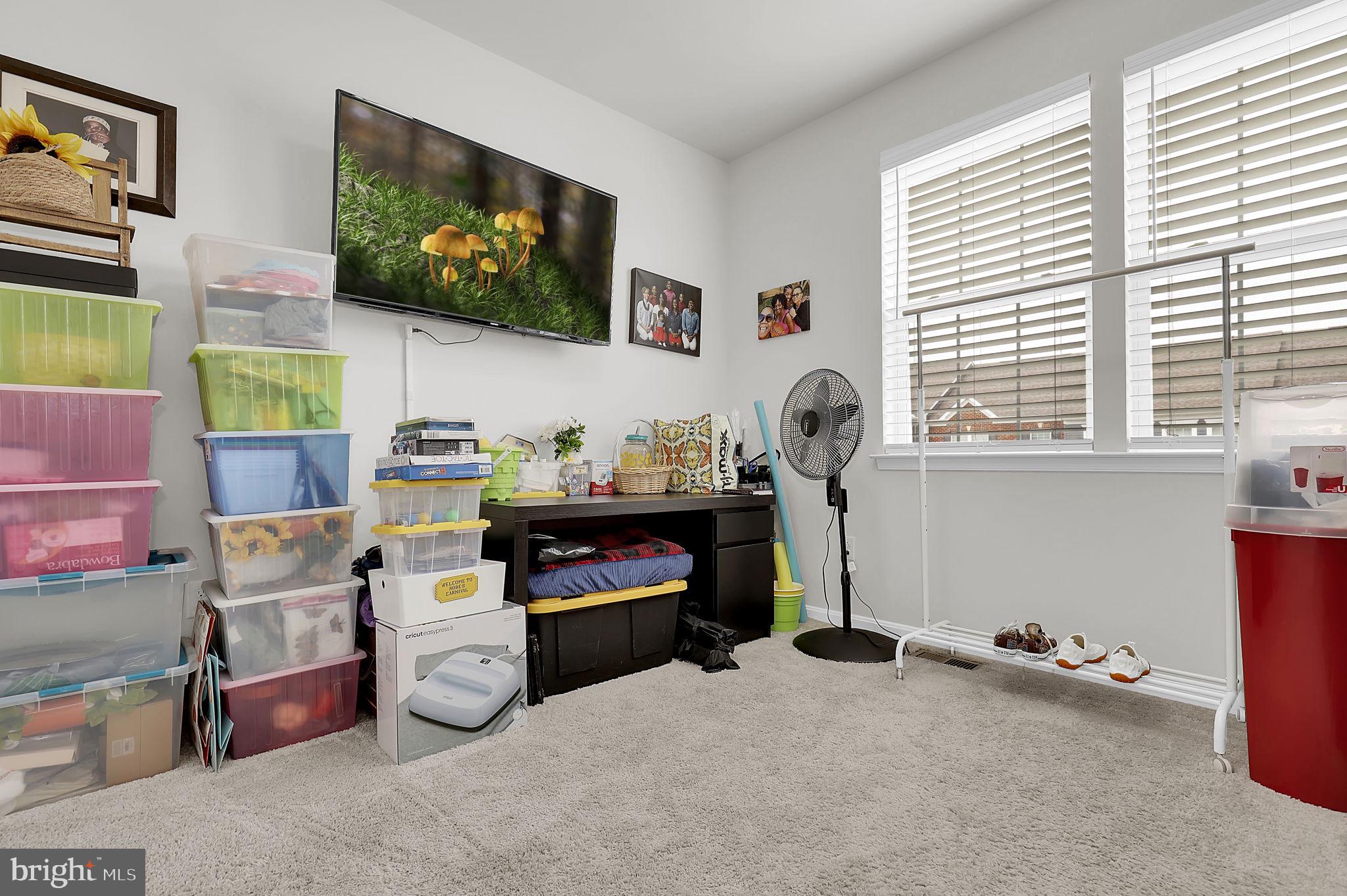 WESTVIEW SOUTH - Residential