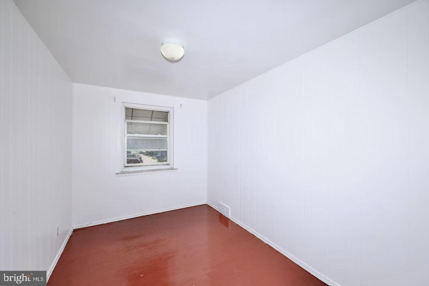 OXFORD CIRCLE - Residential