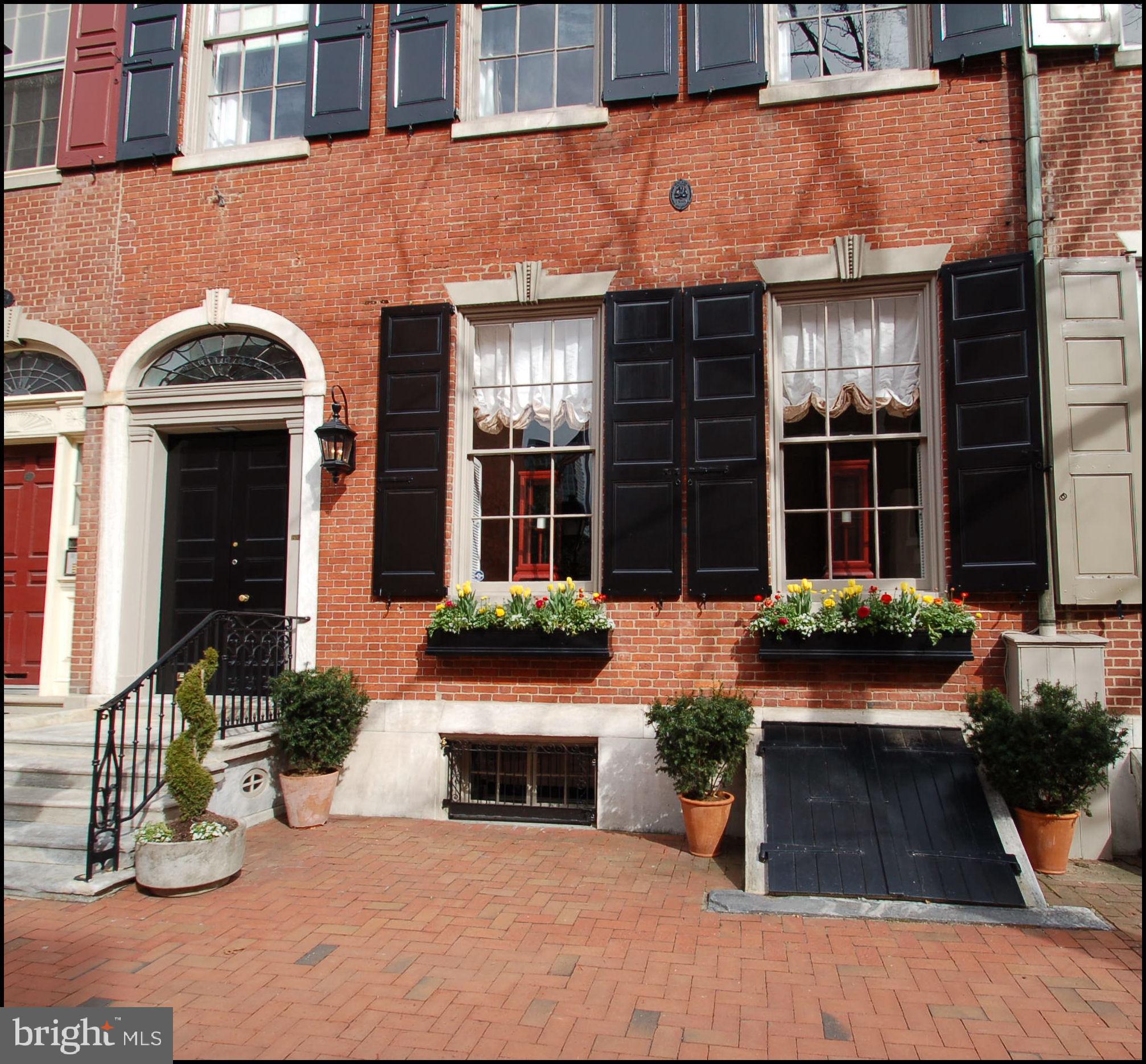 SOCIETY HILL - Residential