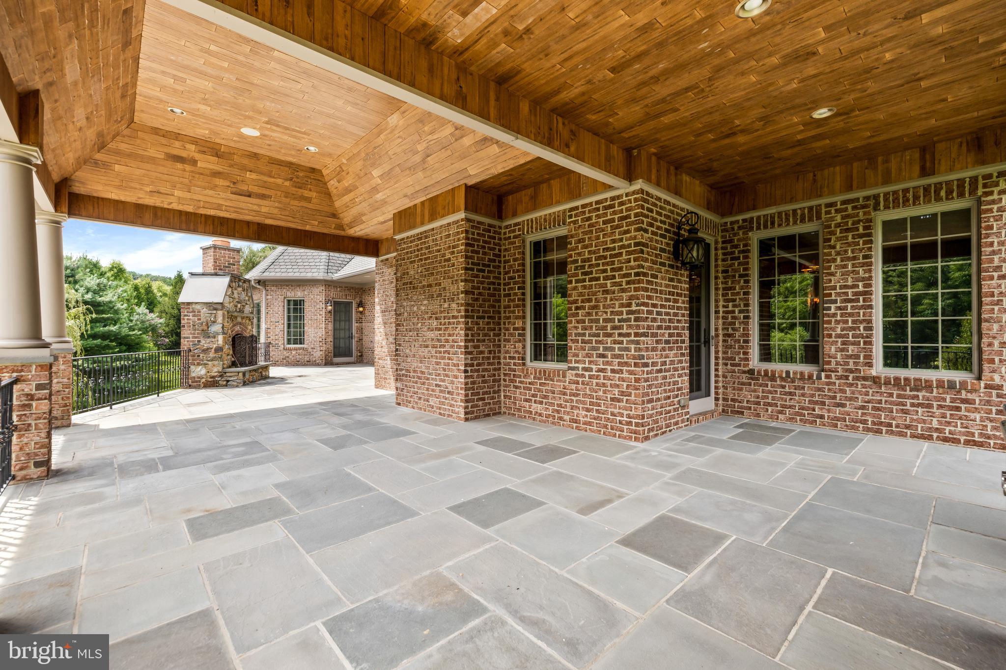 FALLSBOURNE - Residential