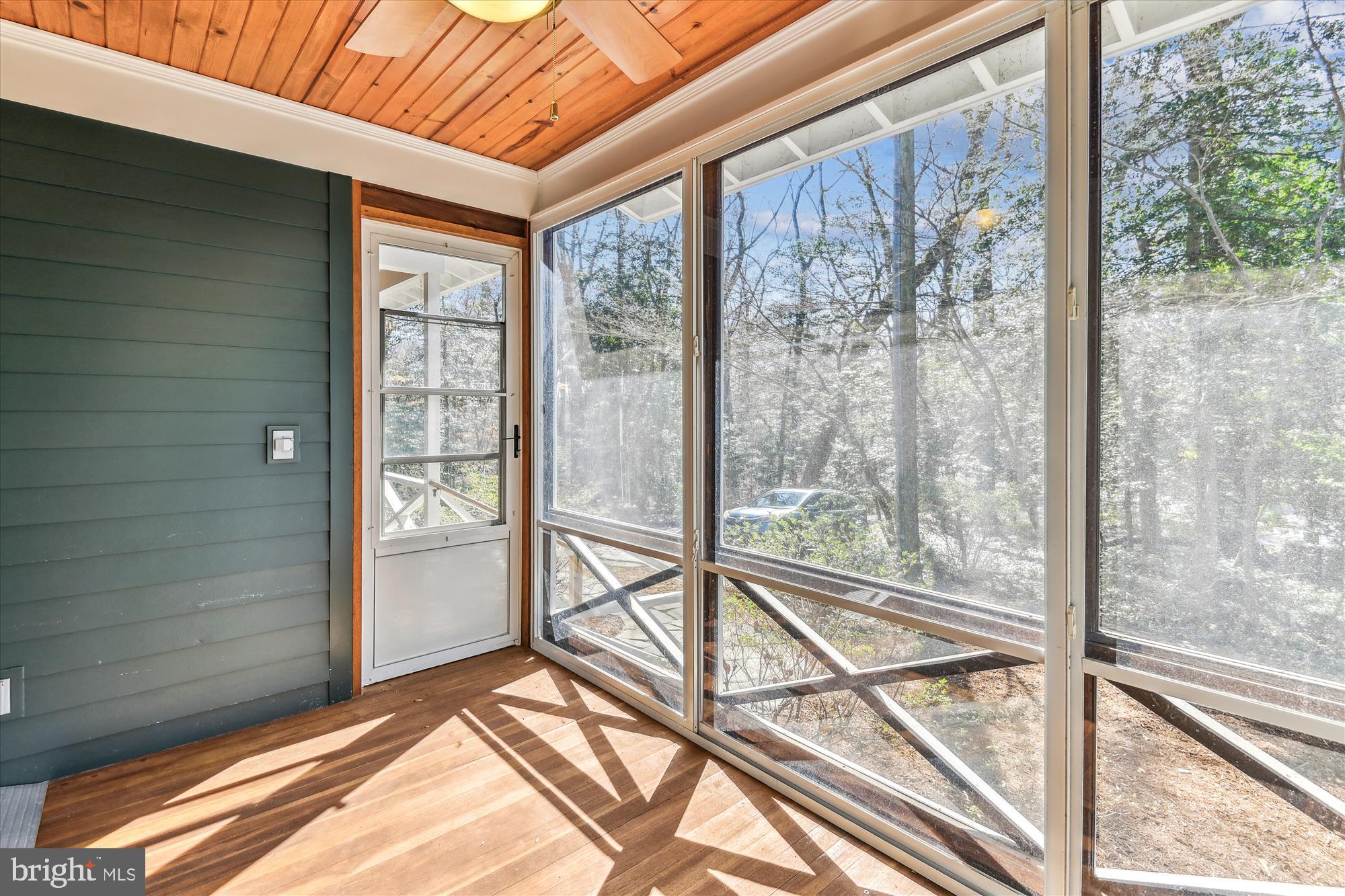 SHERWOOD FOREST - Residential