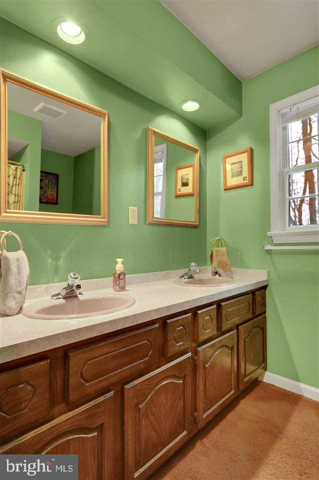 WHITE ROCK ACRES - Residential