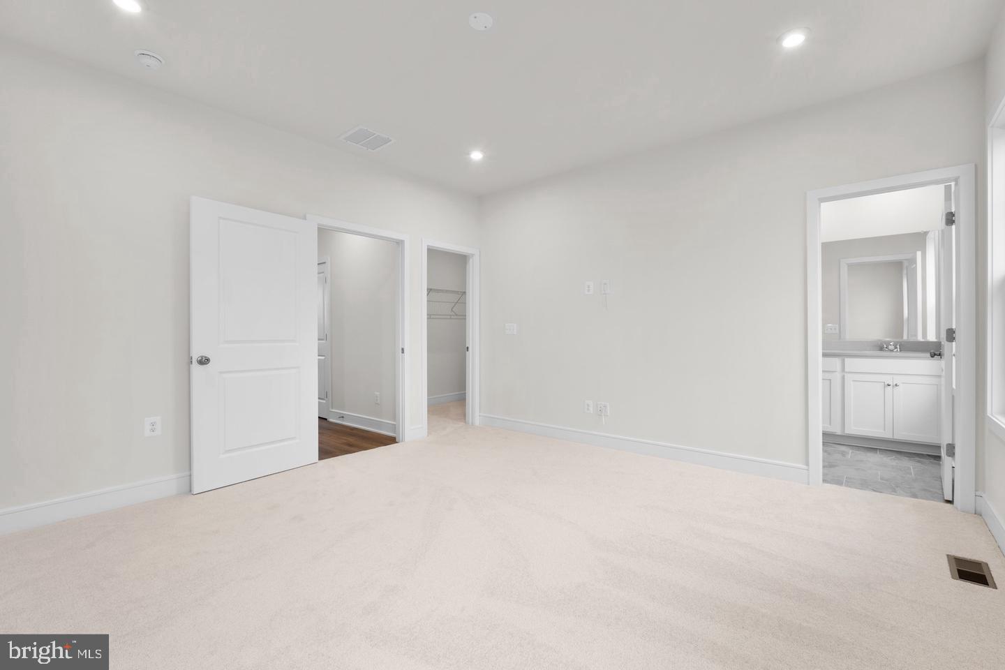 LAKE FREDERICK - Residential