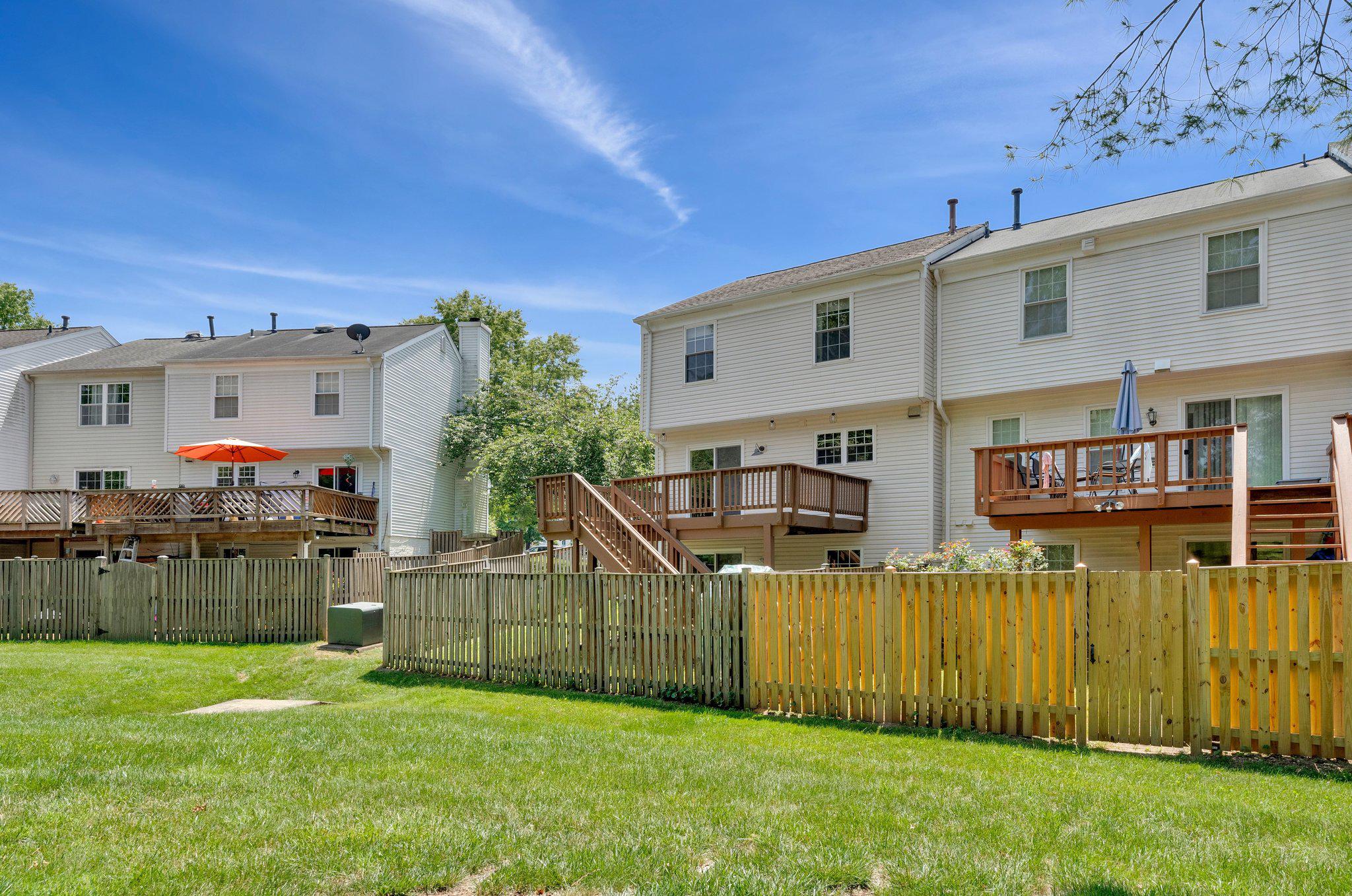 LONDON TOWN WEST - Residential