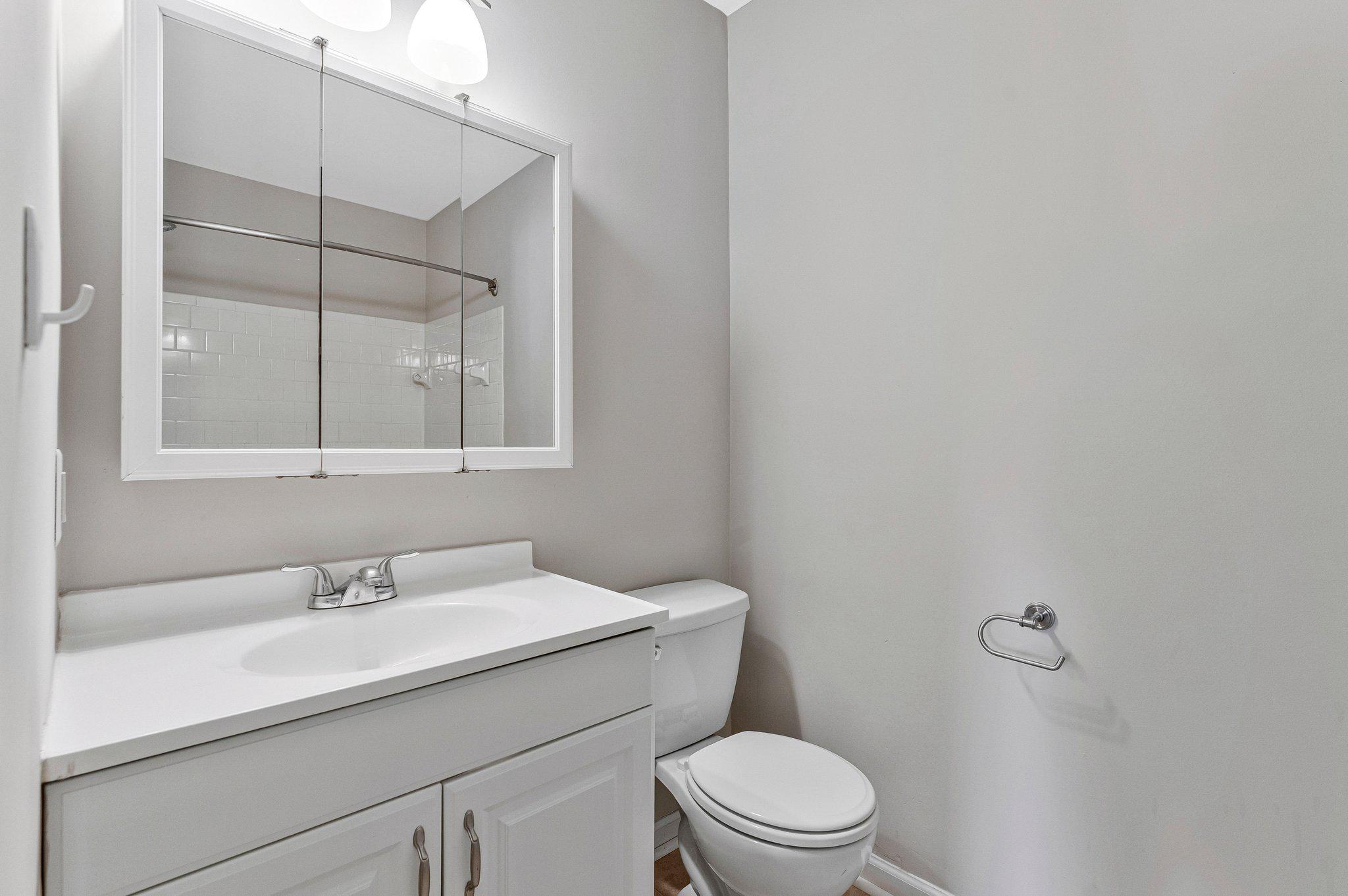 LONDON TOWN WEST - Residential