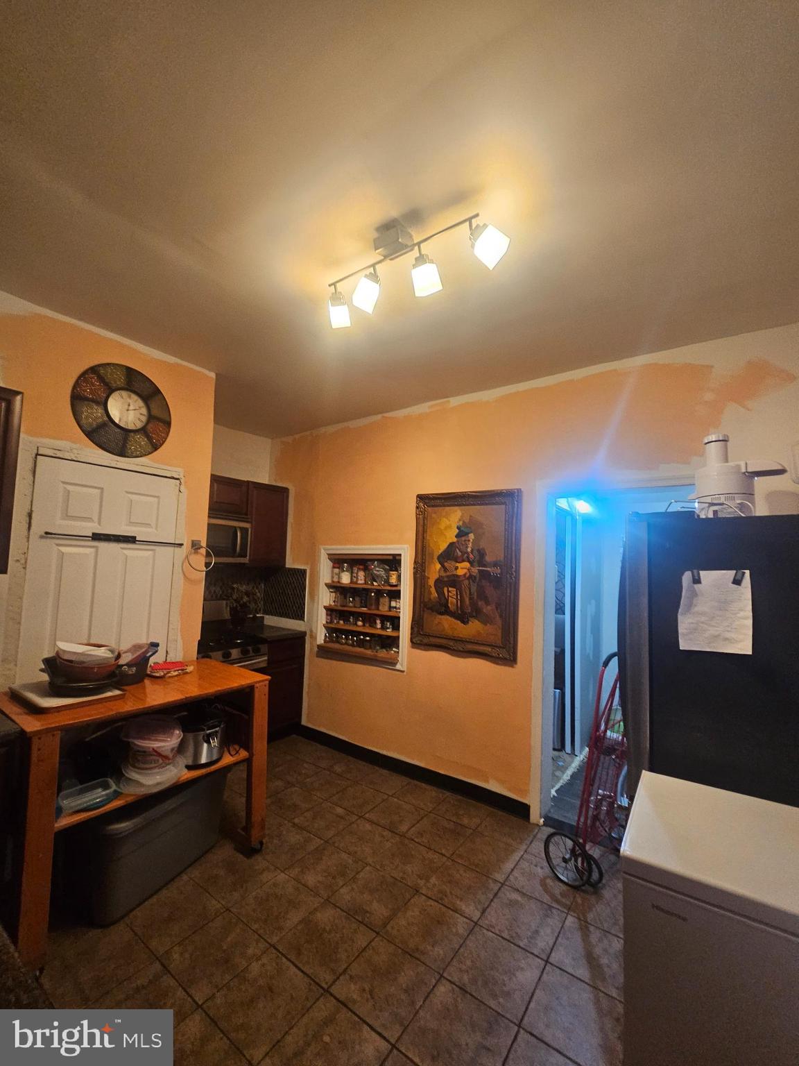 WEST PHILADELPHIA - Residential
