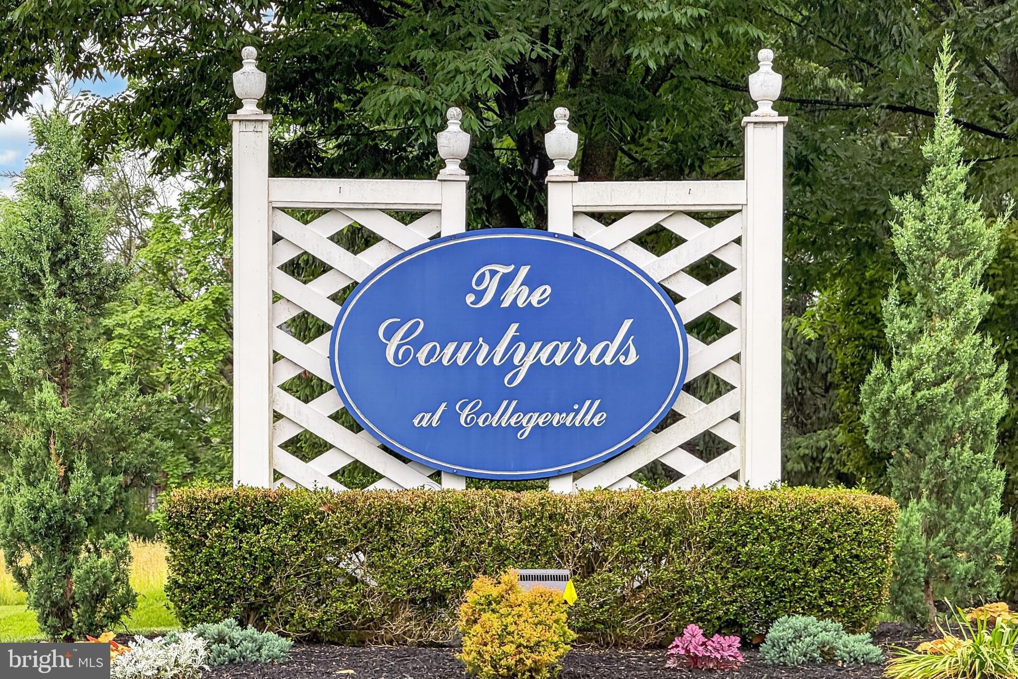 COURTYARDS - Residential