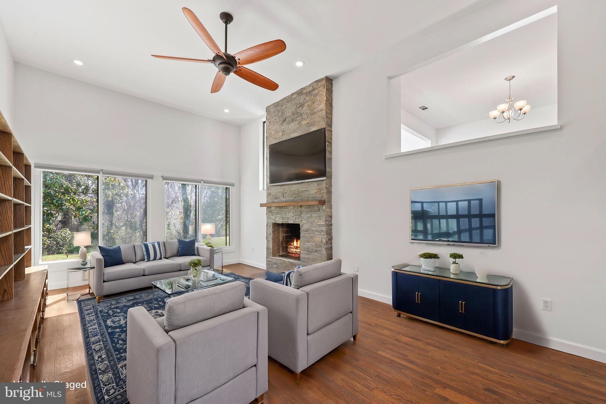 RESTON - Residential