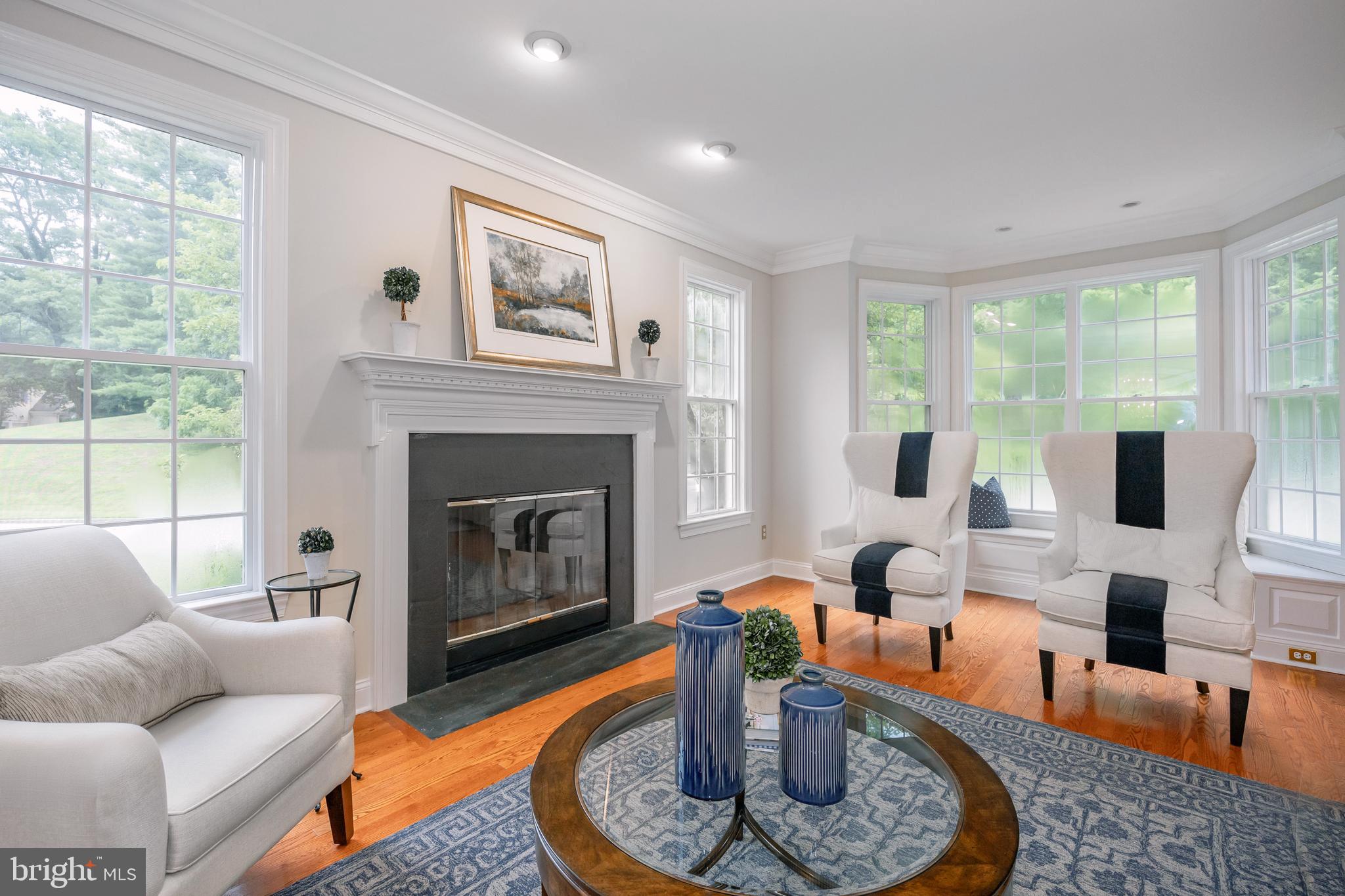 STURBRIDGE - Residential