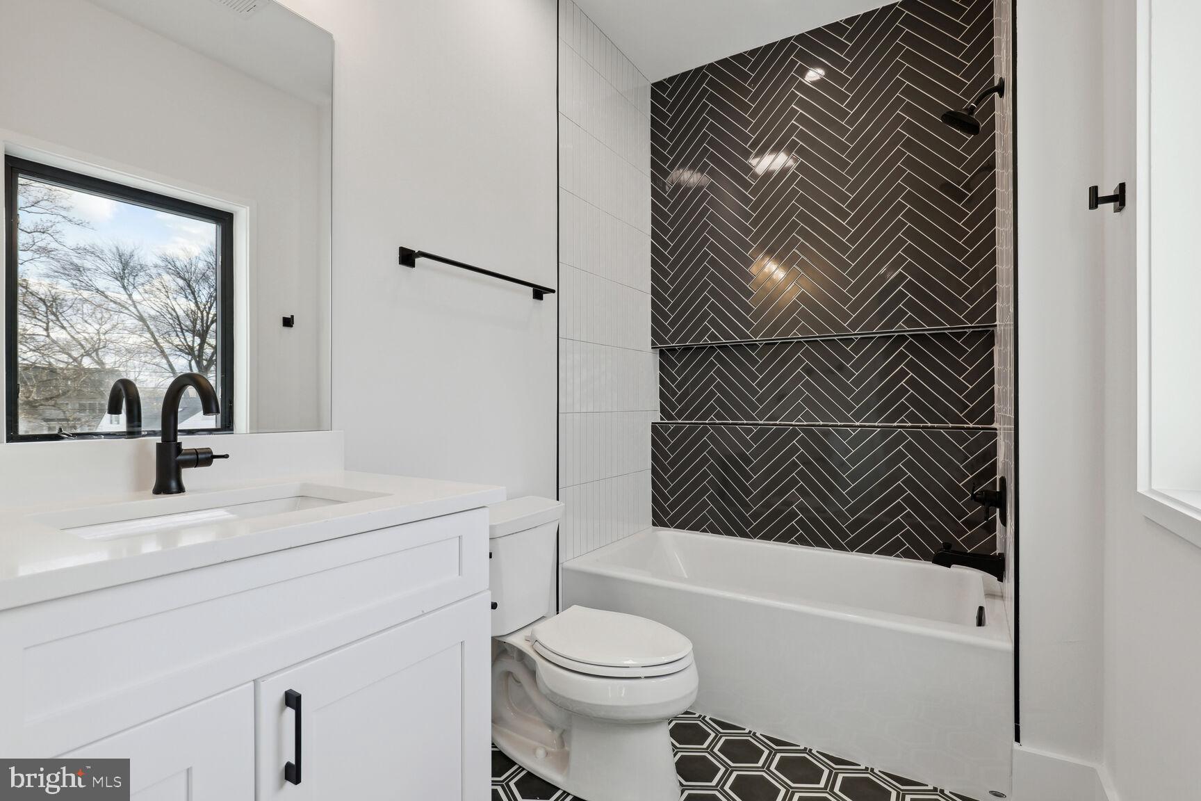CHESTERBROOK GARDENS - Residential