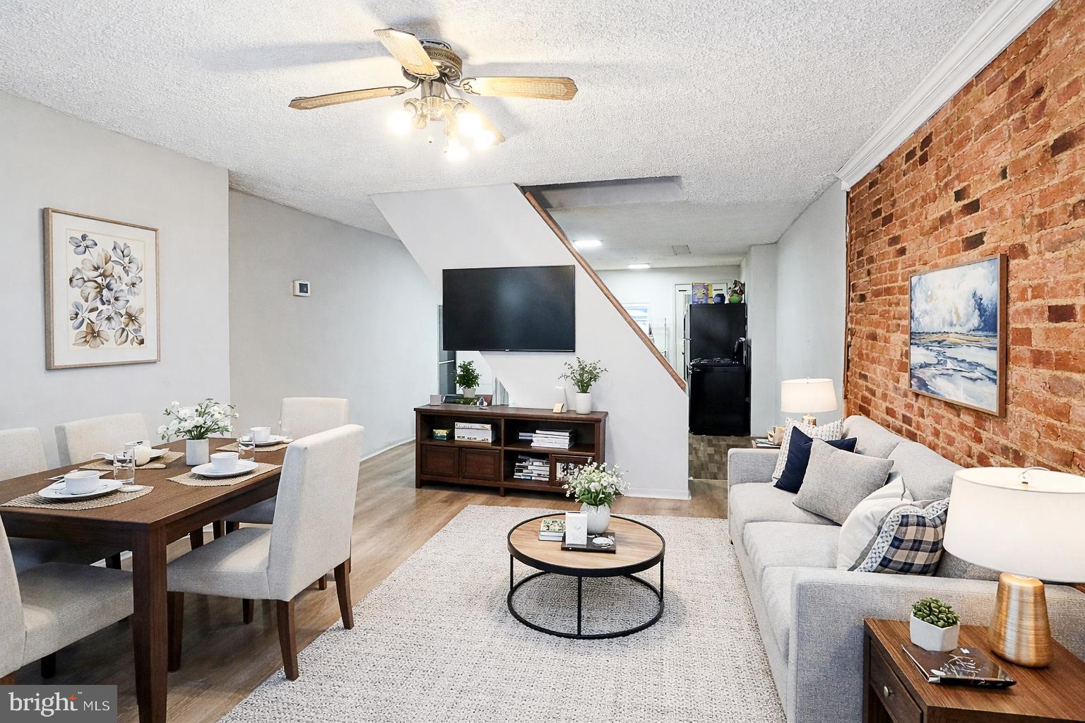 RIVERSIDE - Residential