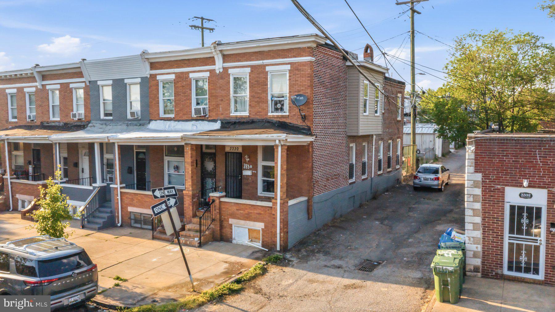 ELLWOOD PARK - Residential
