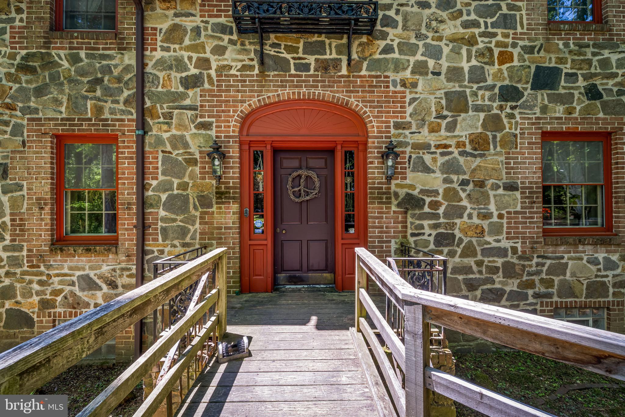 KINGSVILLE - Residential