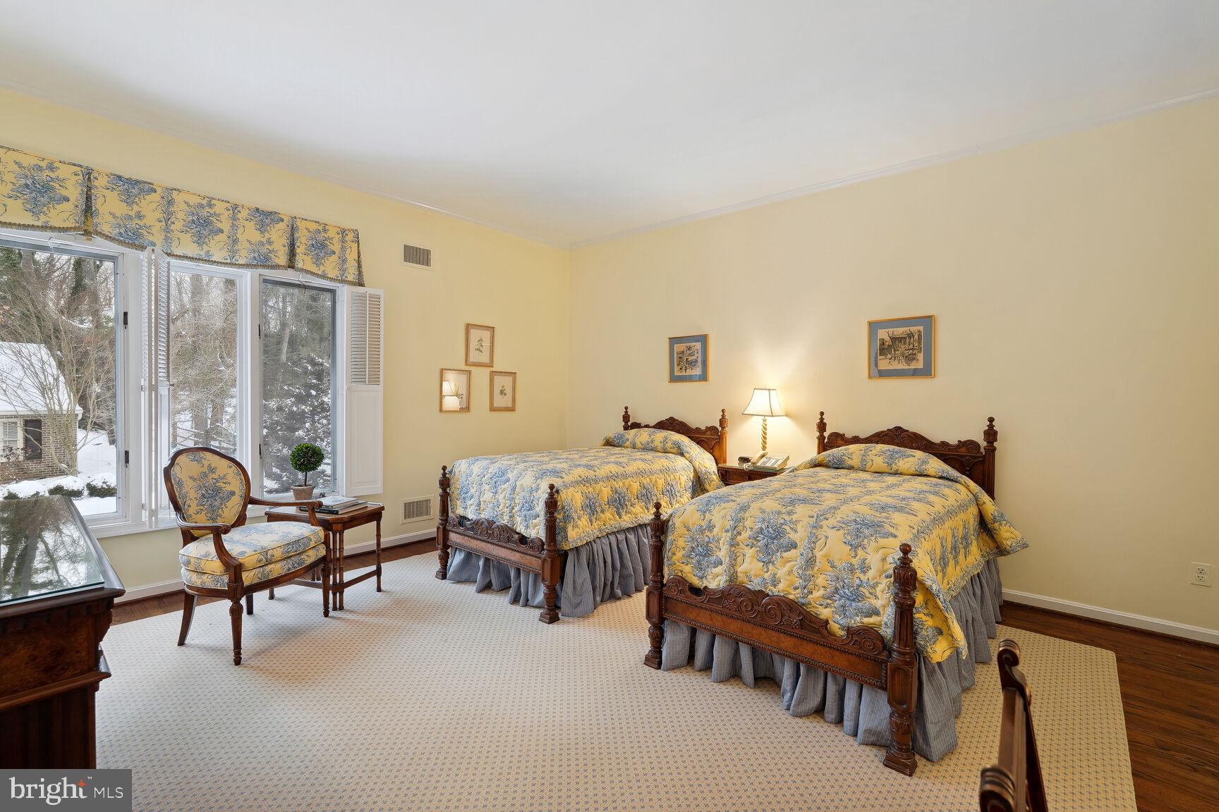 POTOMAC FALLS - Residential