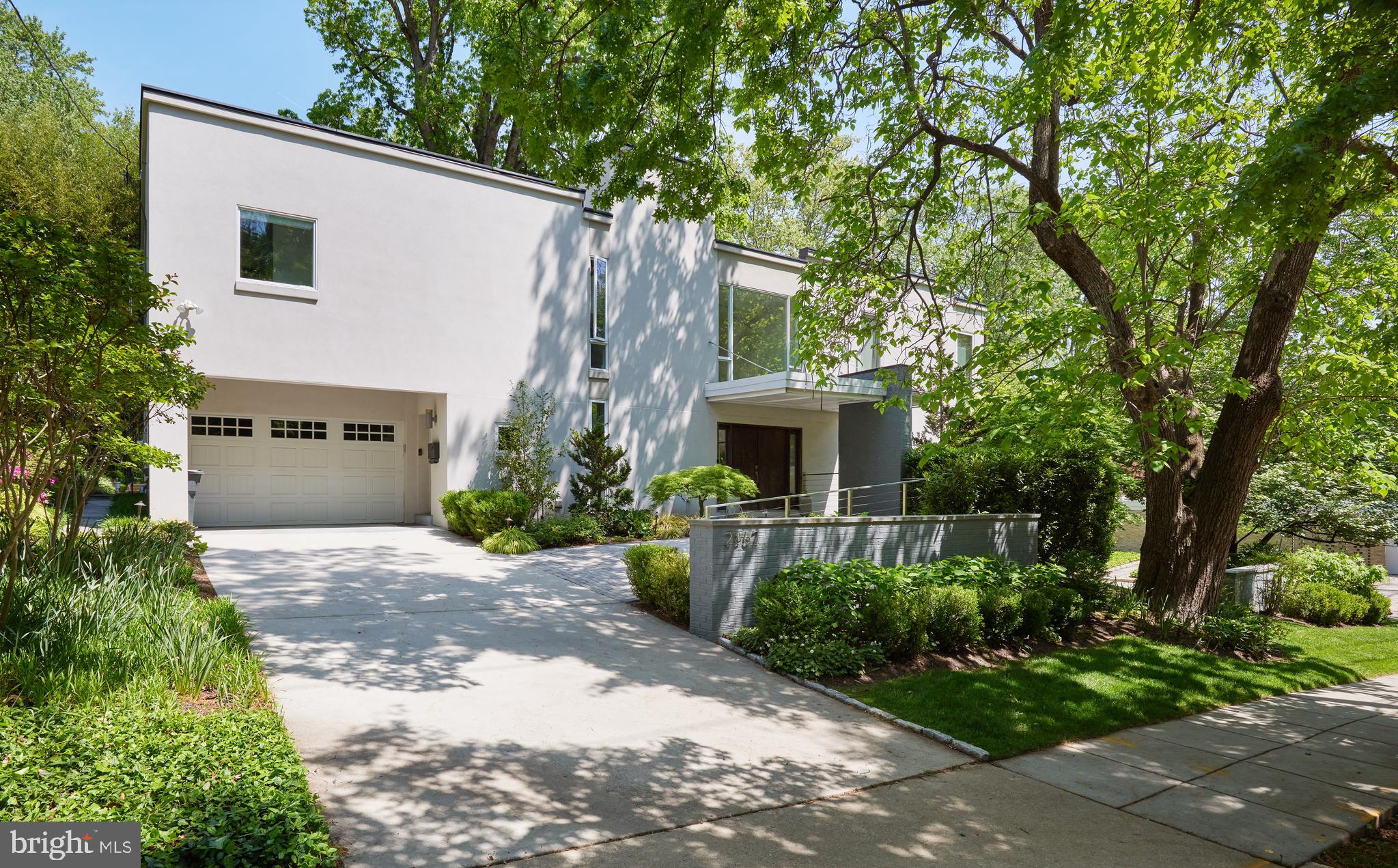 FOREST HILLS - Residential