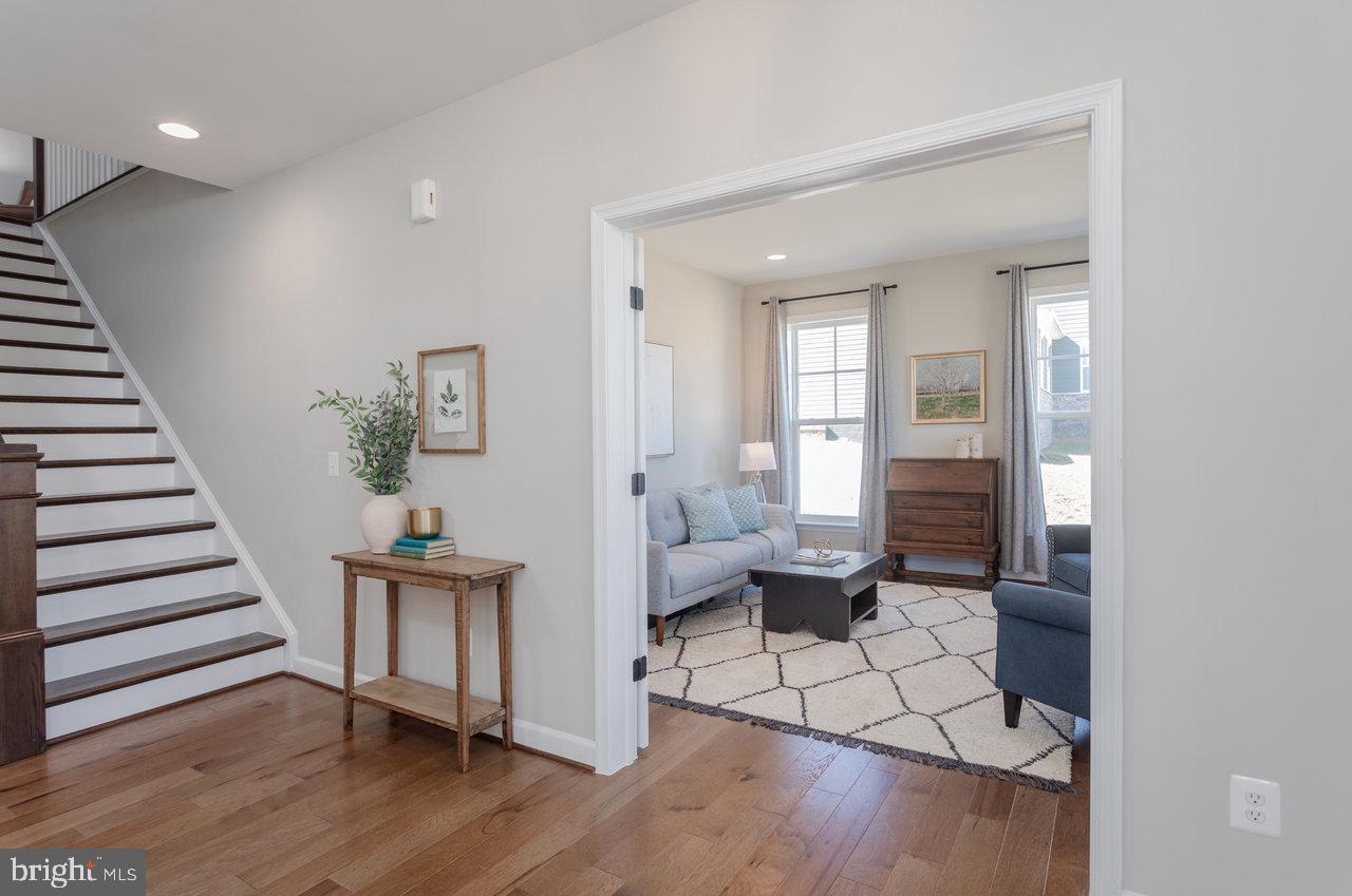 PRESTON LAKE - Residential