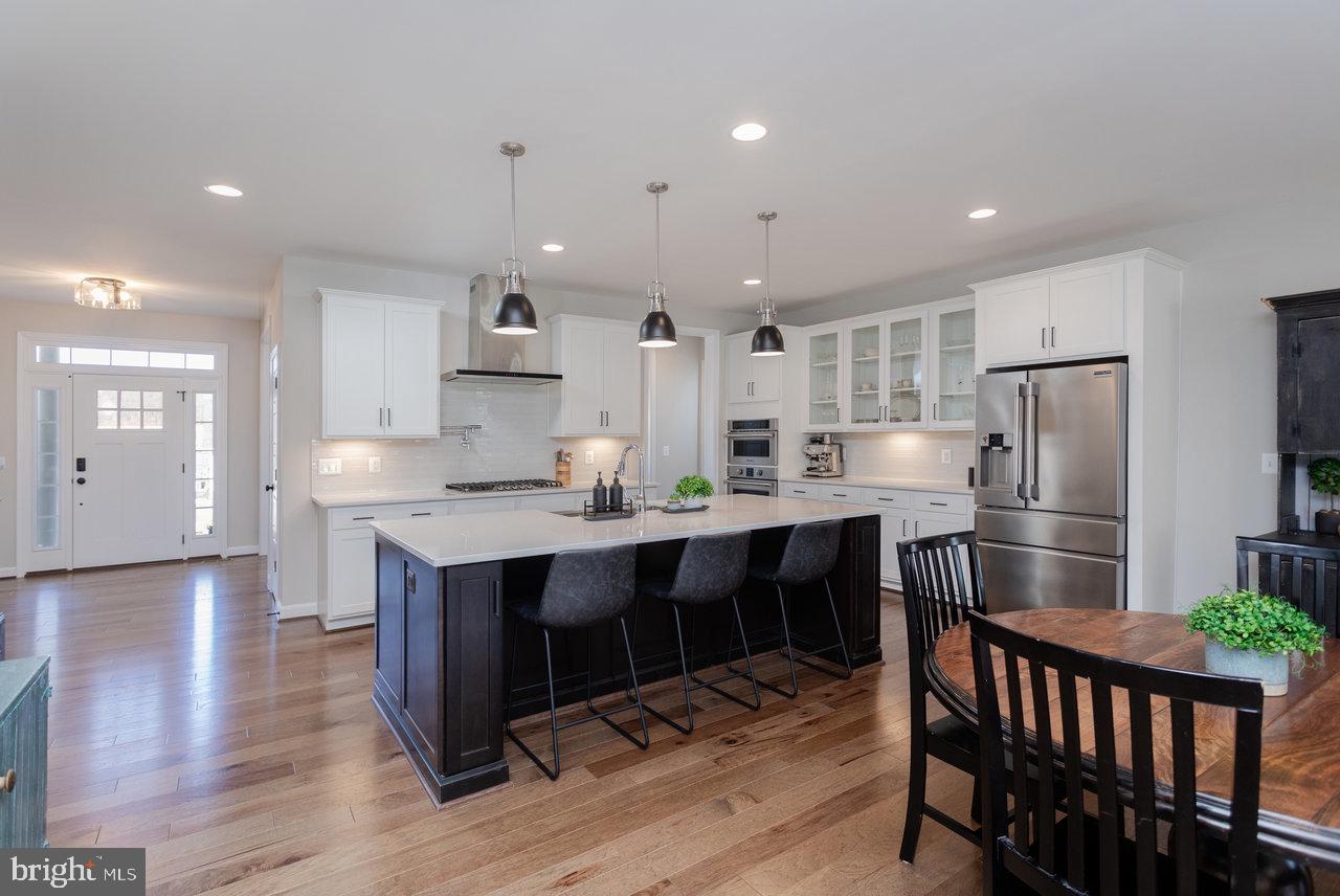 PRESTON LAKE - Residential