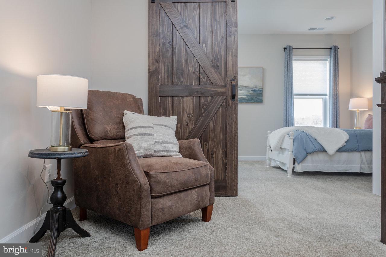 PRESTON LAKE - Residential