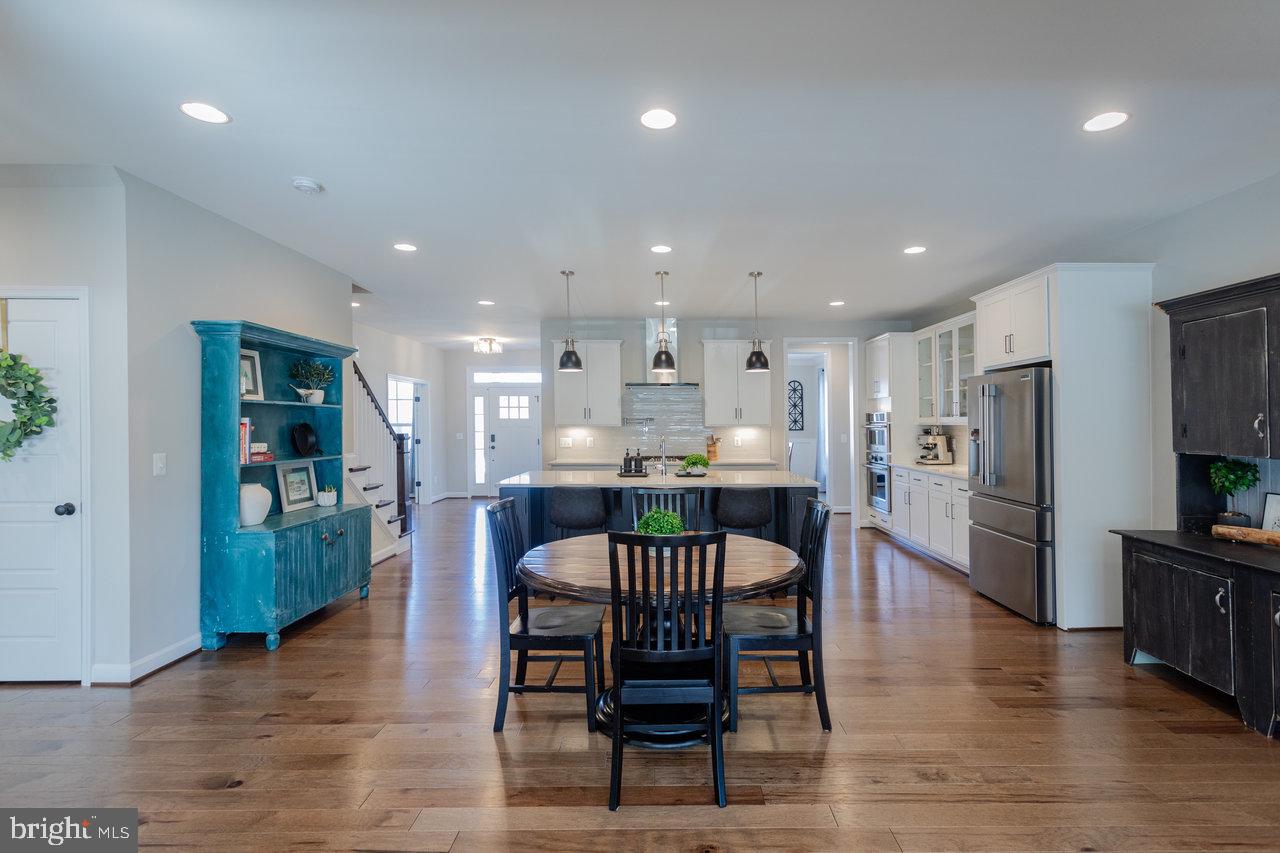 PRESTON LAKE - Residential