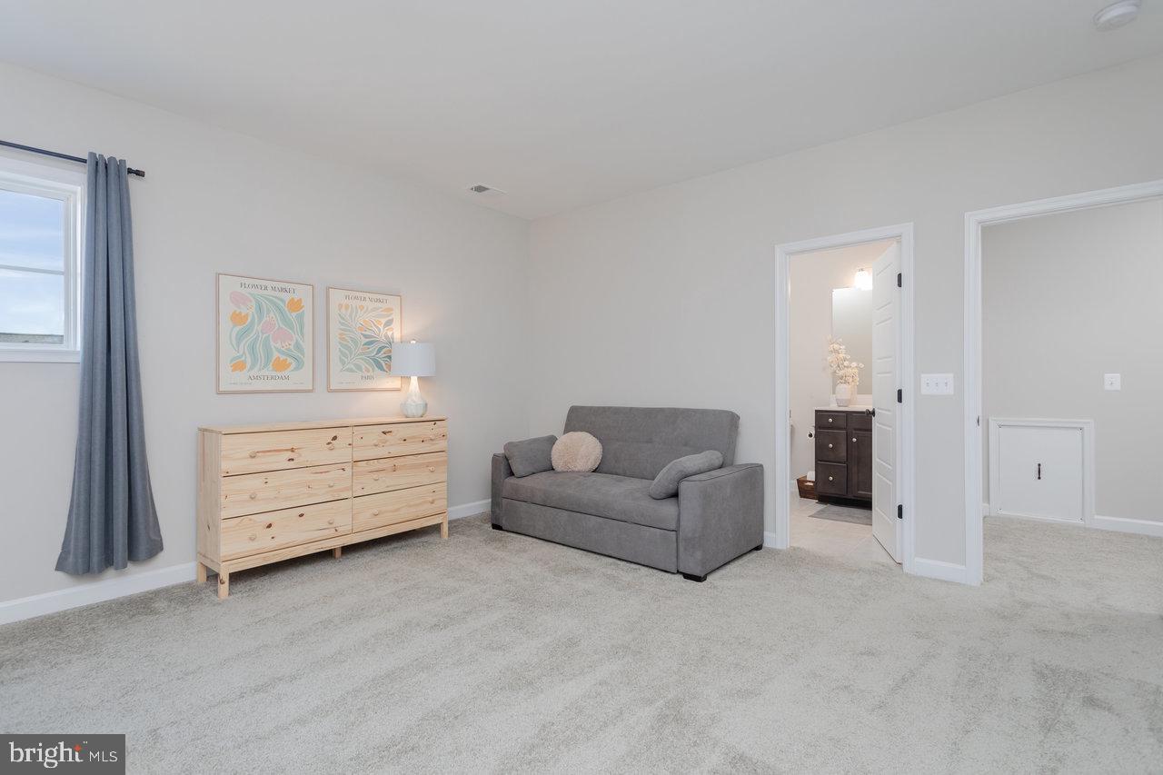 PRESTON LAKE - Residential