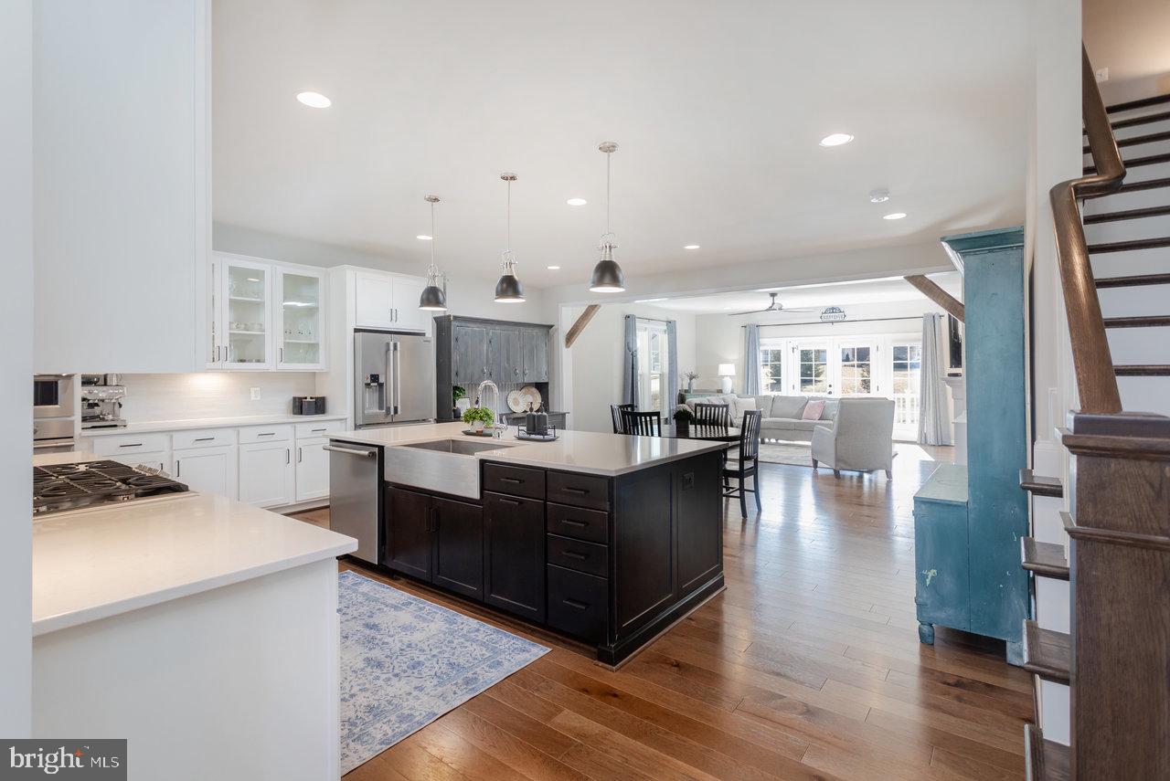 PRESTON LAKE - Residential