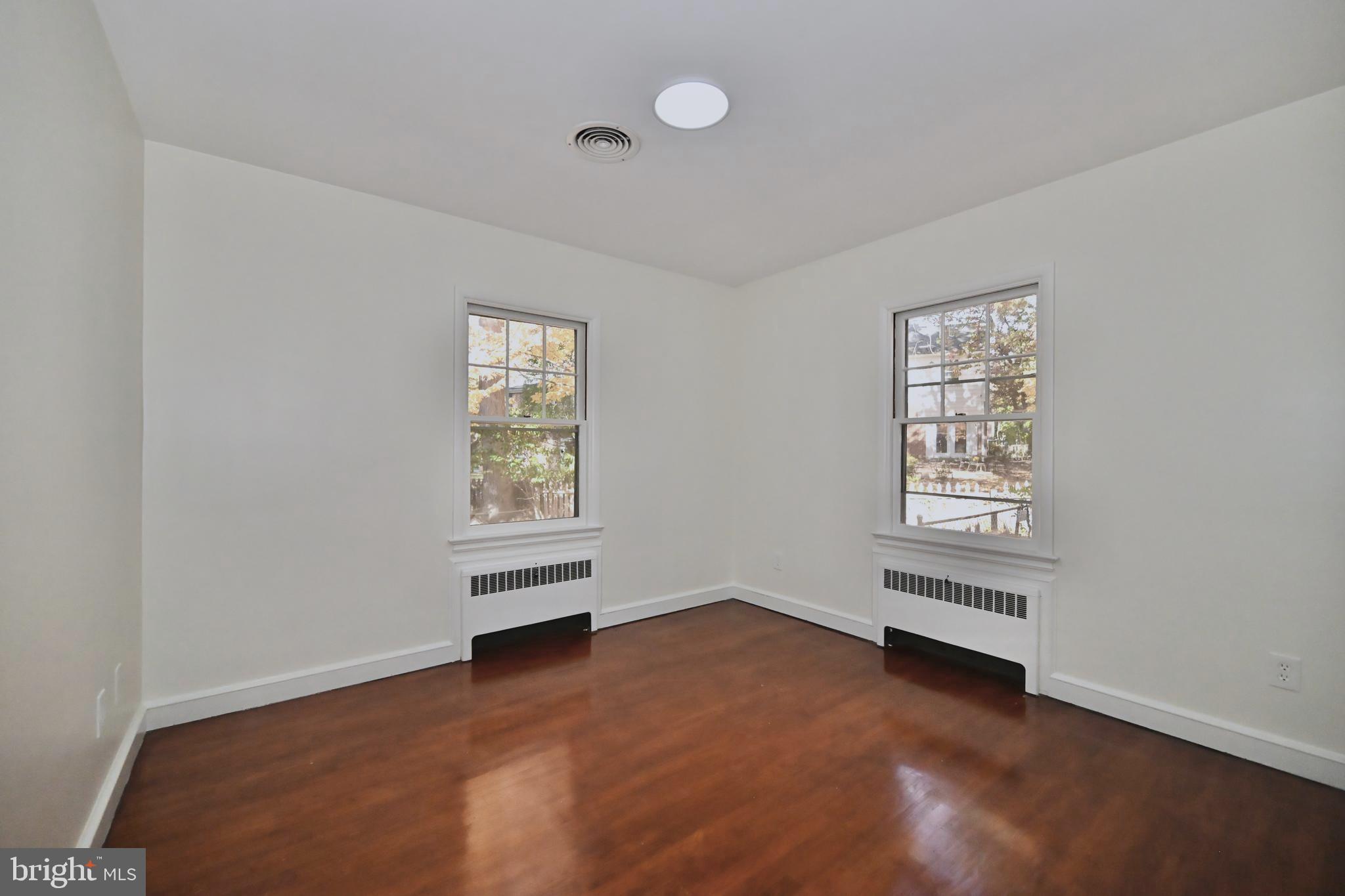 UNIVERSITY PARK - Residential
