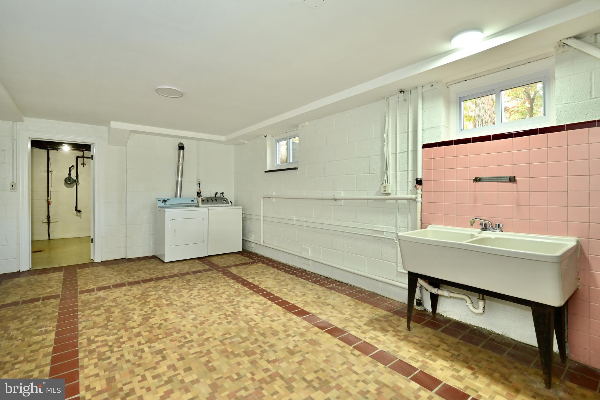 UNIVERSITY PARK - Residential