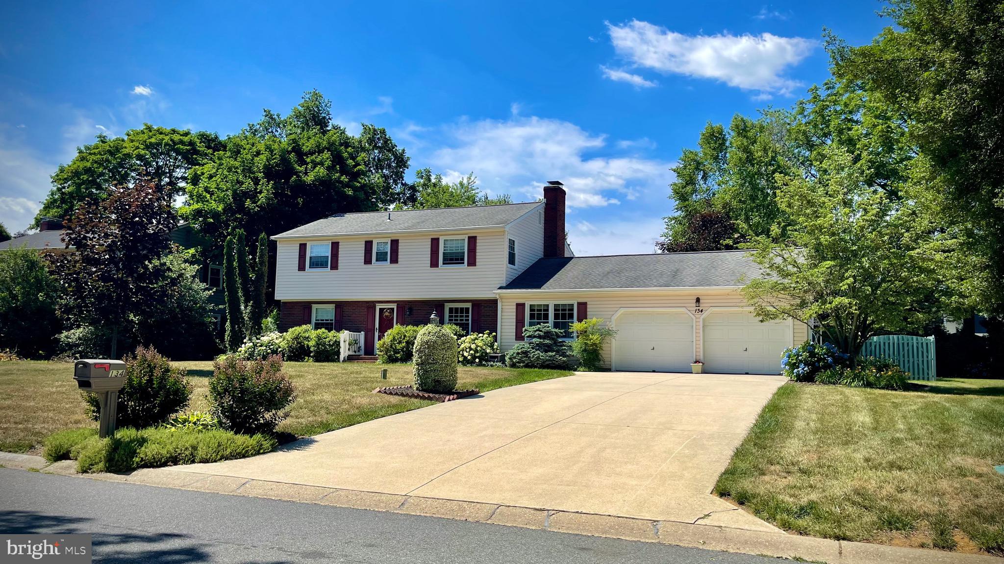 OLD MILL ACRES - Residential